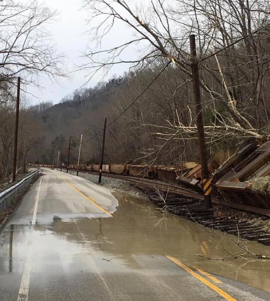 Estill County train wiped out by landslide. r/Kentucky