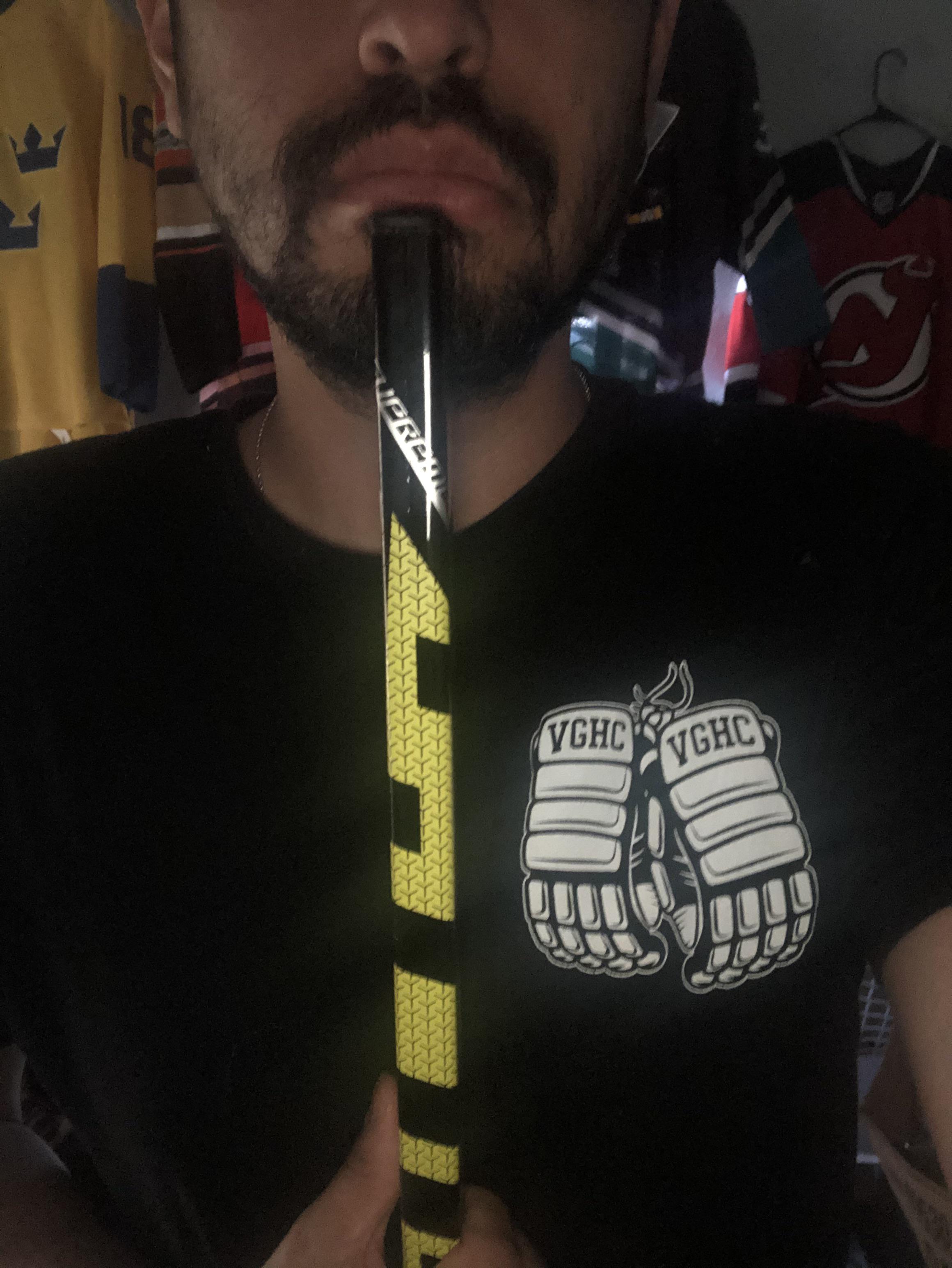 New to hockey. Is this an appropriate stick length with skates on? r
