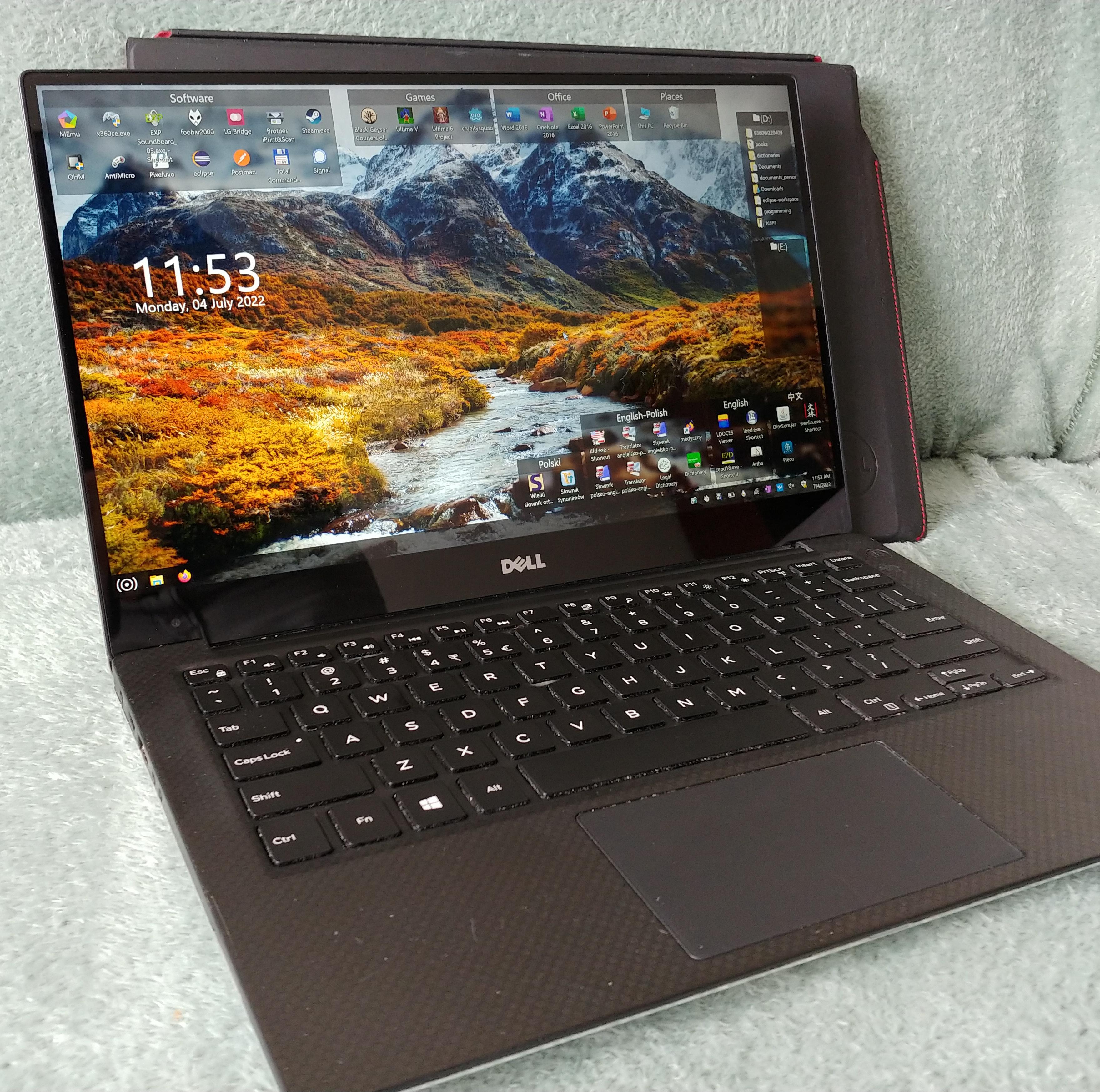 XPS 13 9360. 4 and a half years together. Still no issues! r/Dell