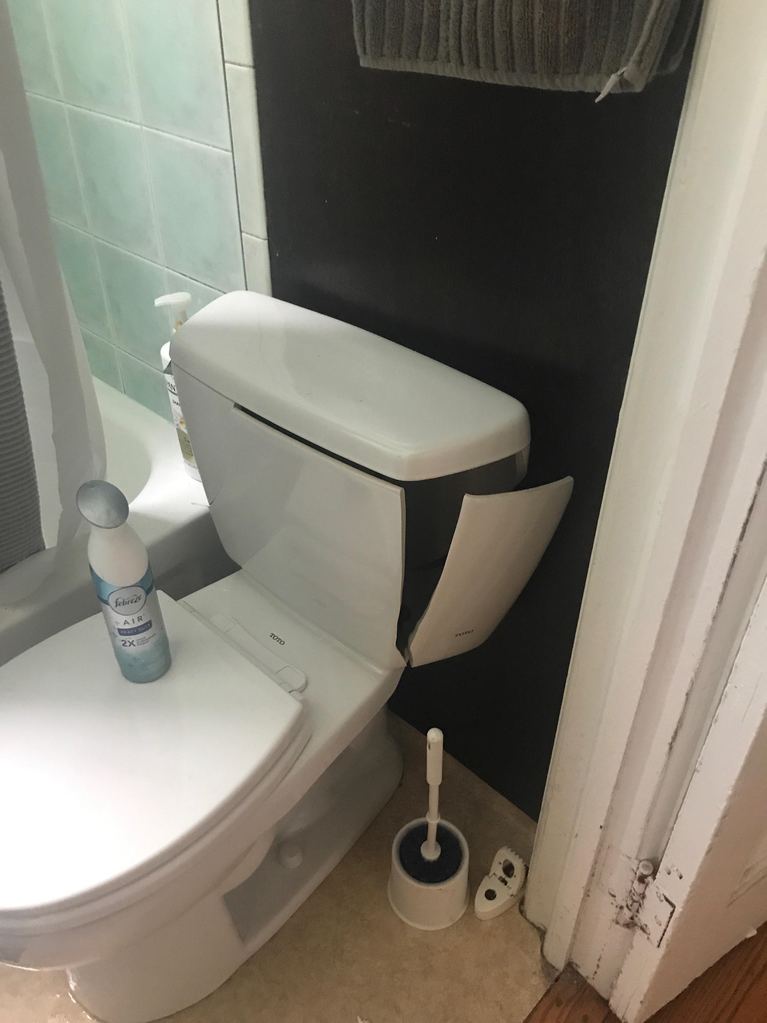 What happened to my water tank?? (details in comments) r/Plumbing