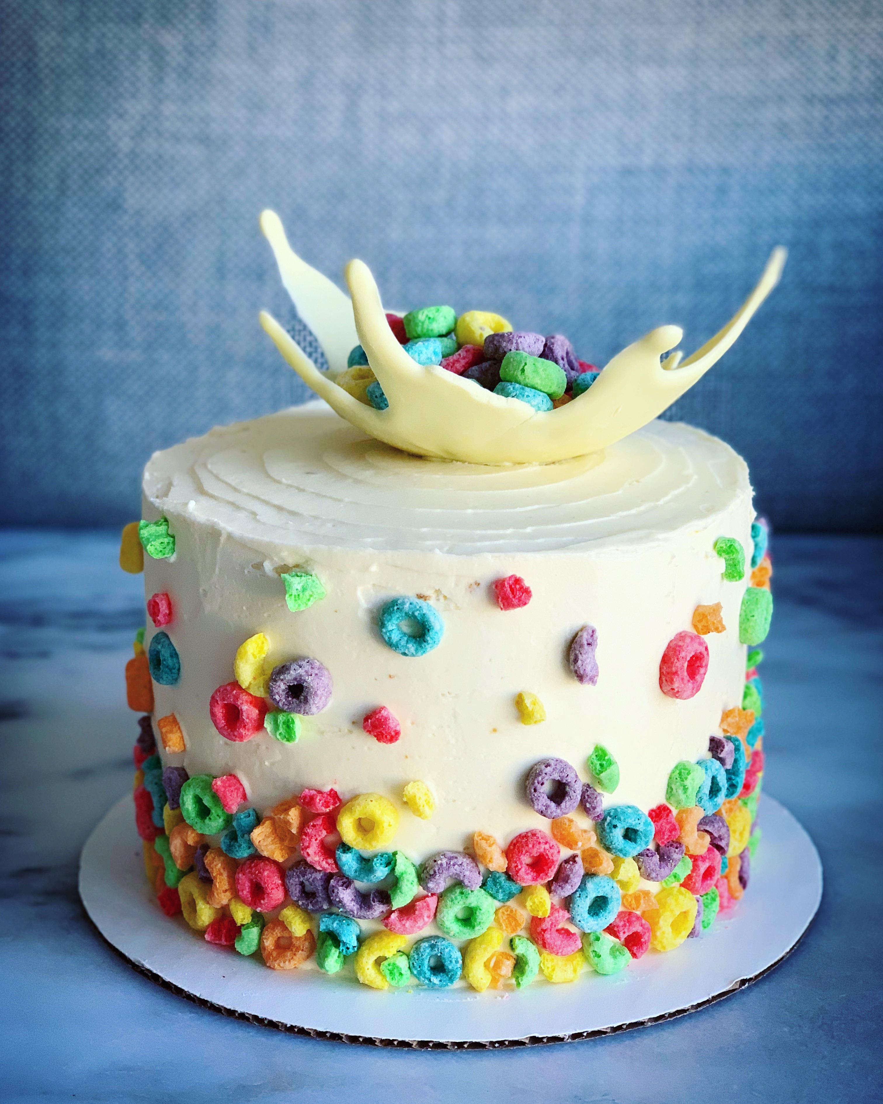 [Homemade] Milk & Cereal Cake r/food