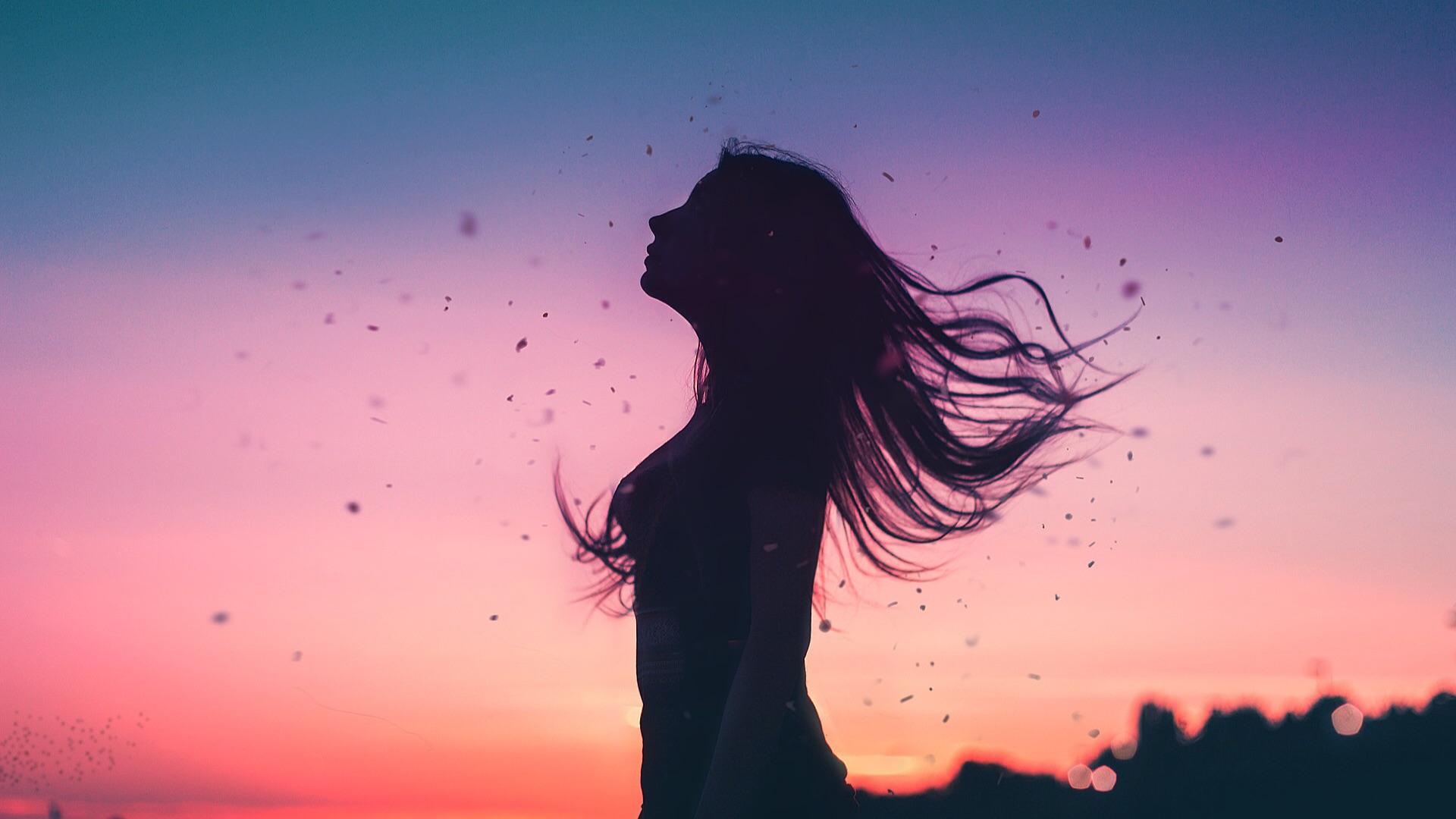 Girl looking in distance with added colour effects. [1920x1080] r/wallpaper