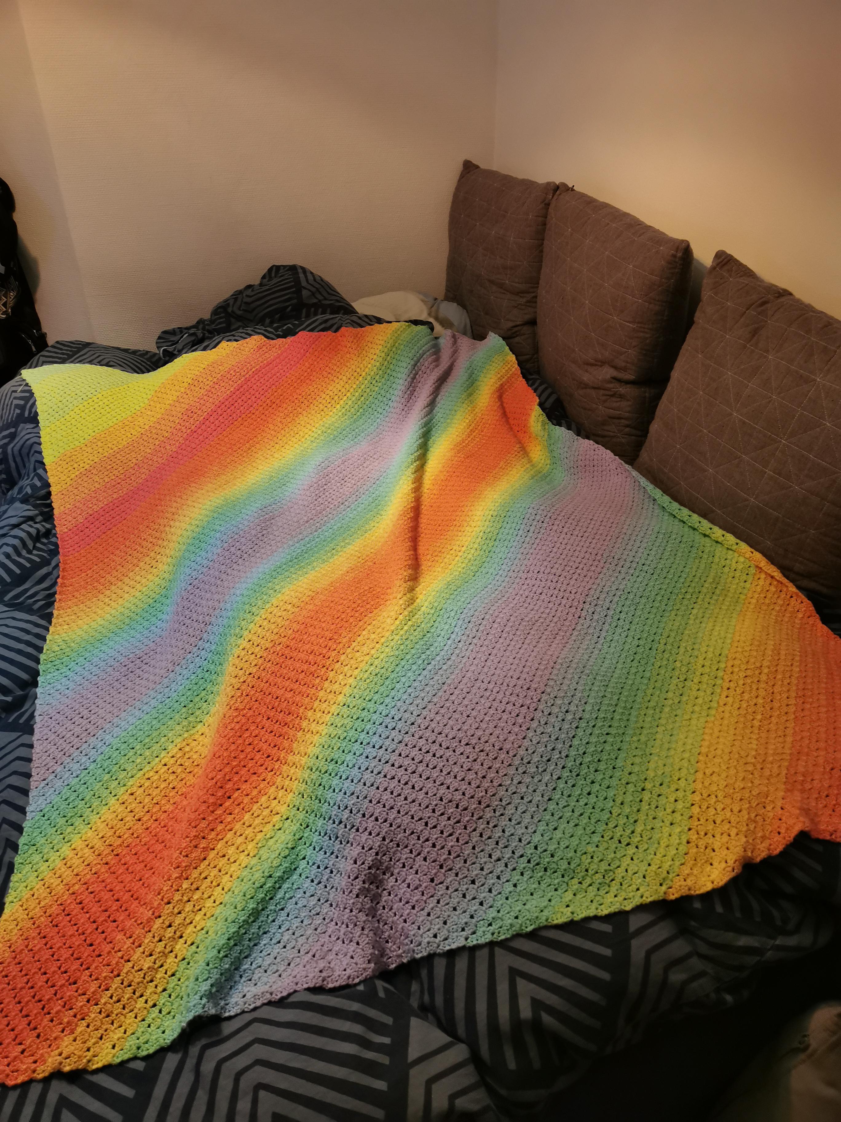 My first ever blanket 😊 i made it crooked but it's still pretty. r
