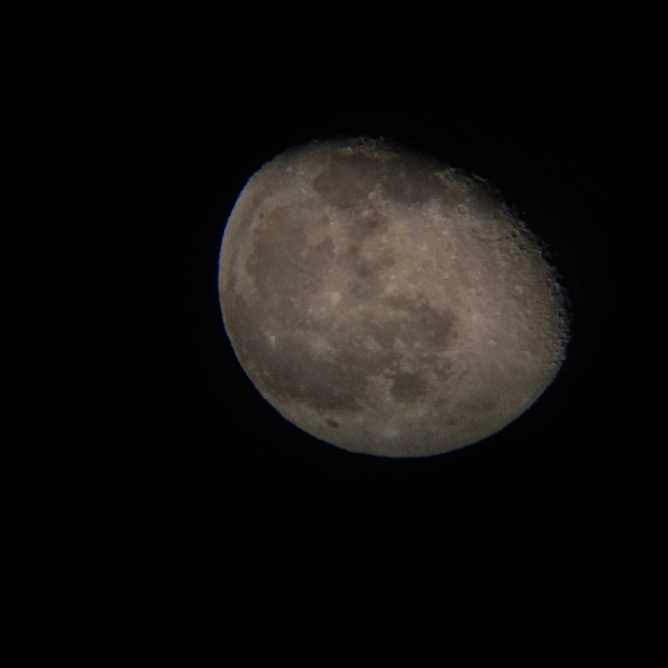 Moon 21st Jan 2022 Leeds, England, UK telescopes