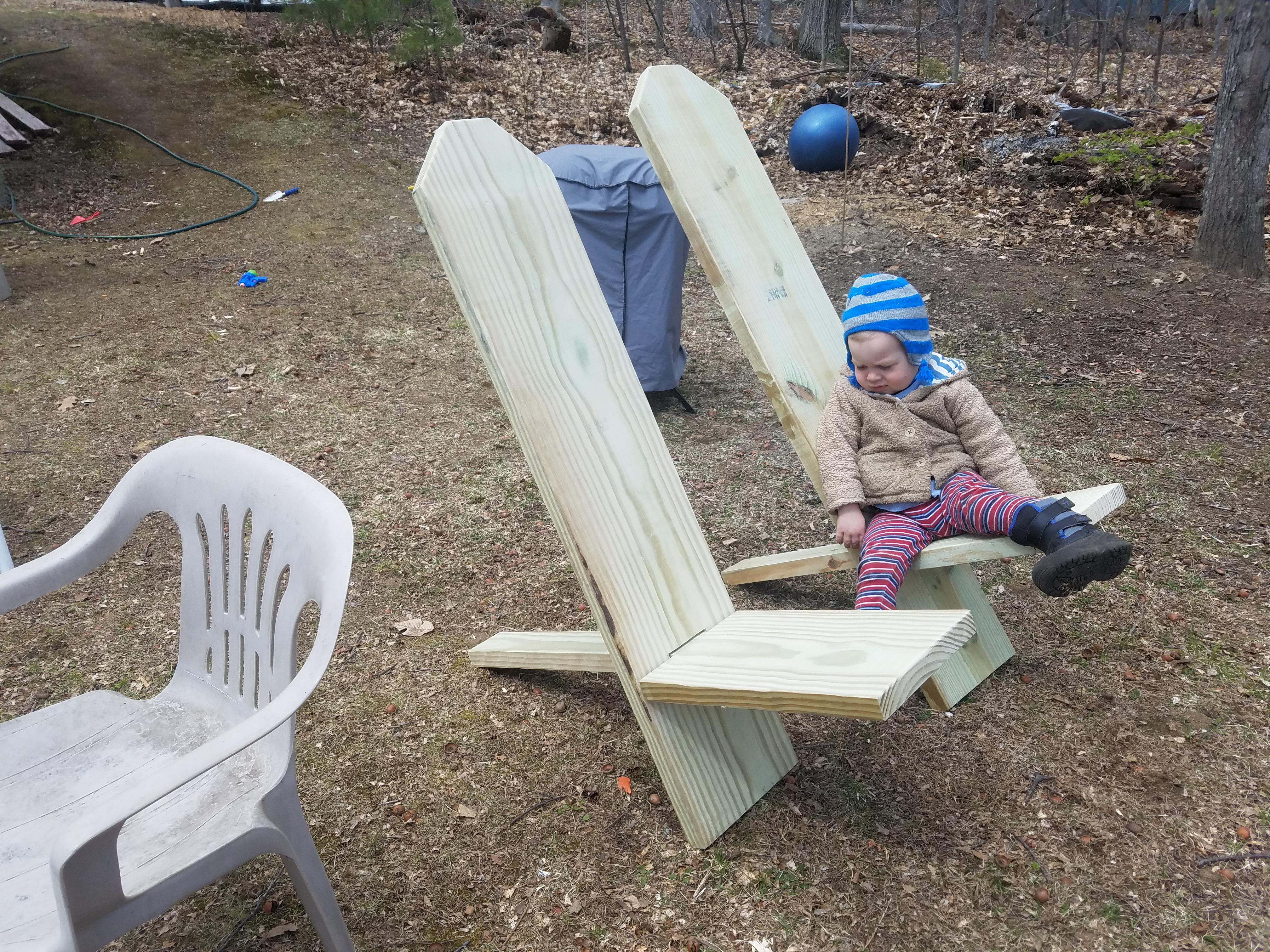 I made some "viking/camp" chairs today. It was fun to do something