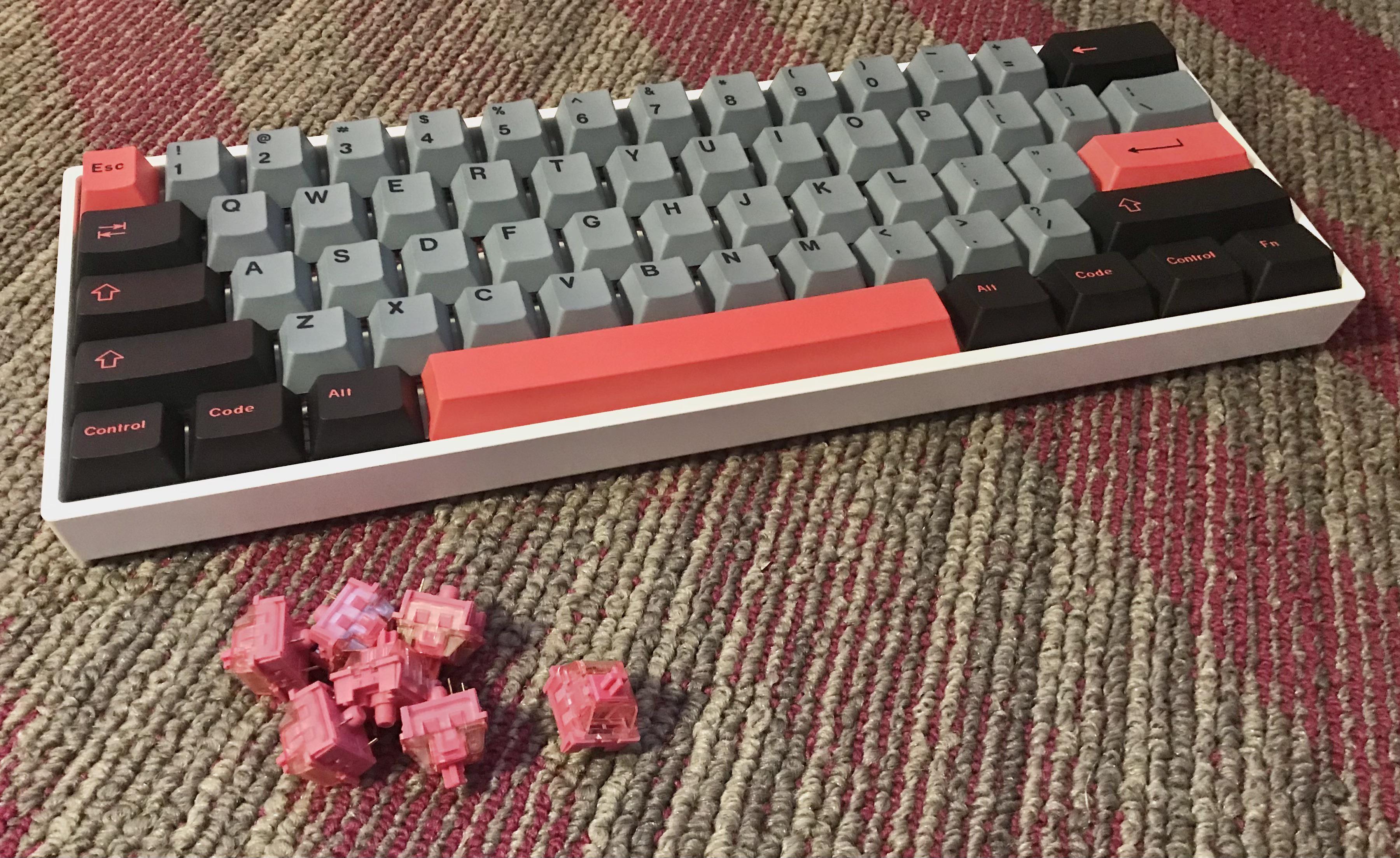 Gk61 with akko rose red r/GK61