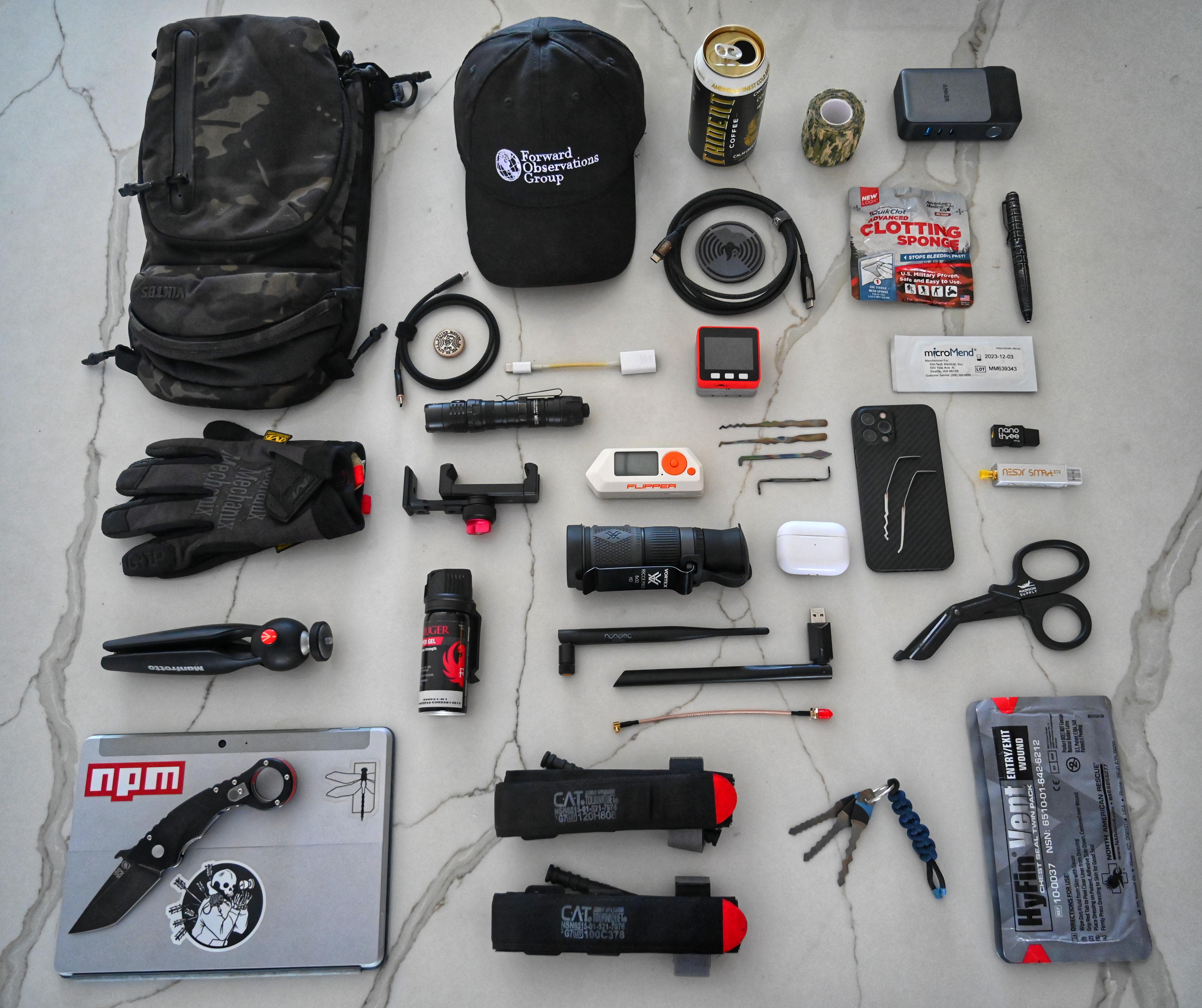 Daily sling bag kit + IFAK for urban environments r/EDC