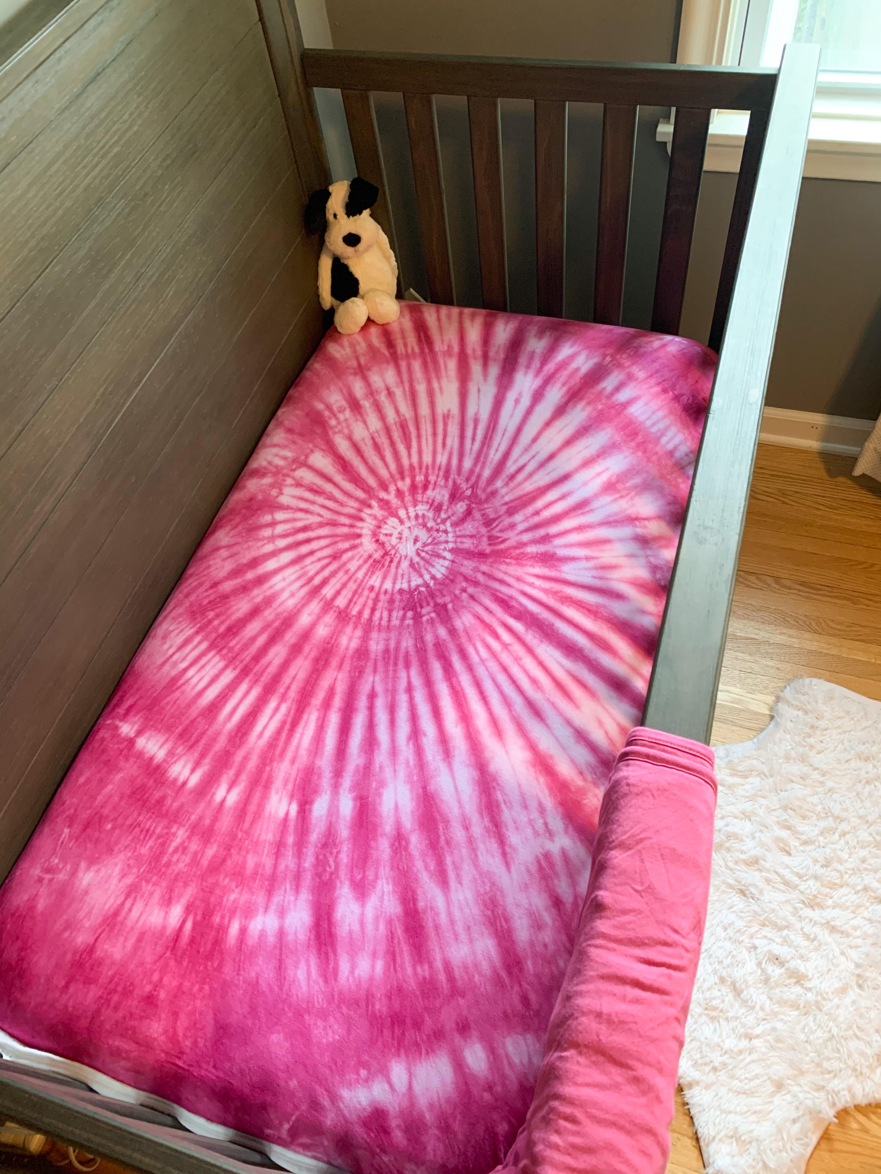 Dyed some crib sheets for my daughter! r/tiedye