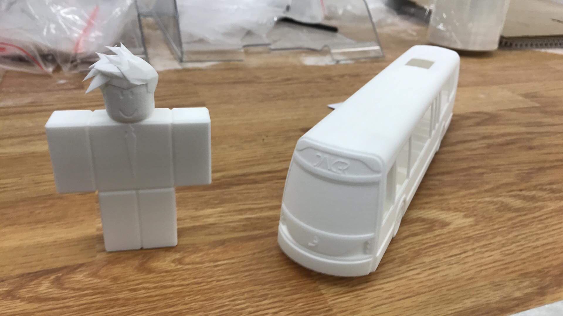 anyone would be interested in custom 3d printed roblox characters? made