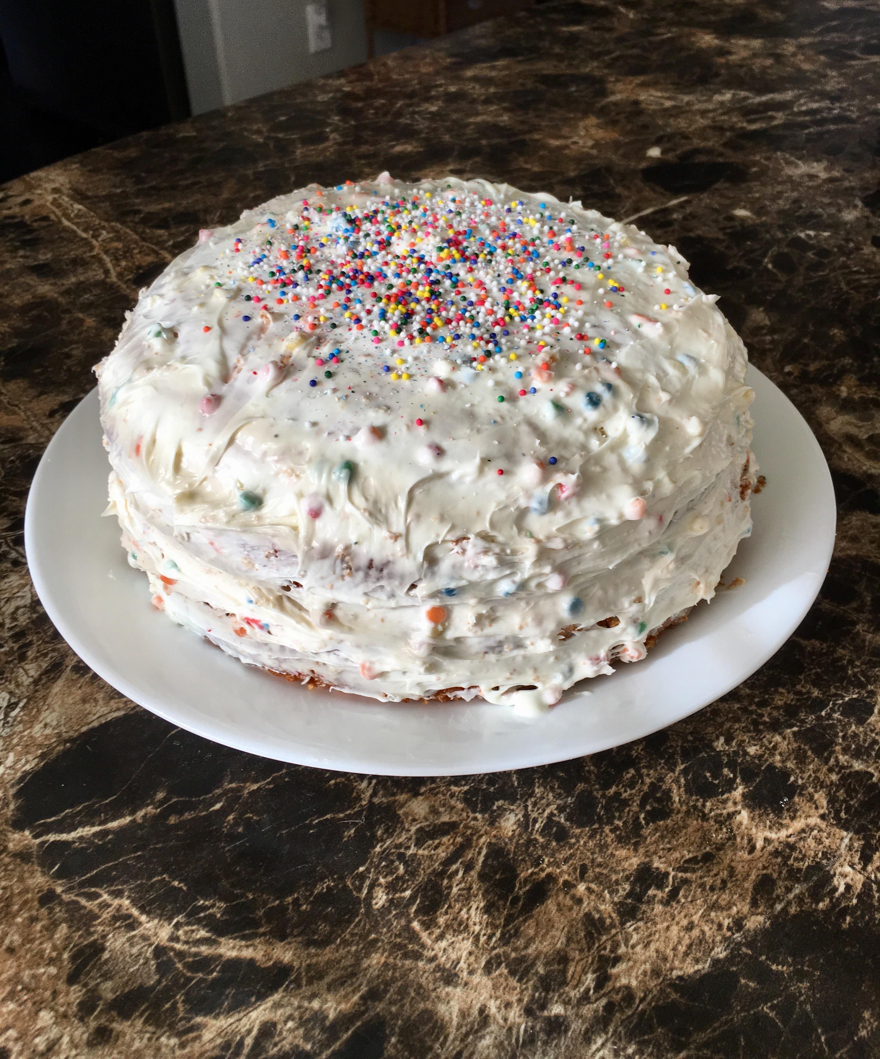 [Homemade] Vanilla, rainbow chip & sprinkles birthday cake r/food