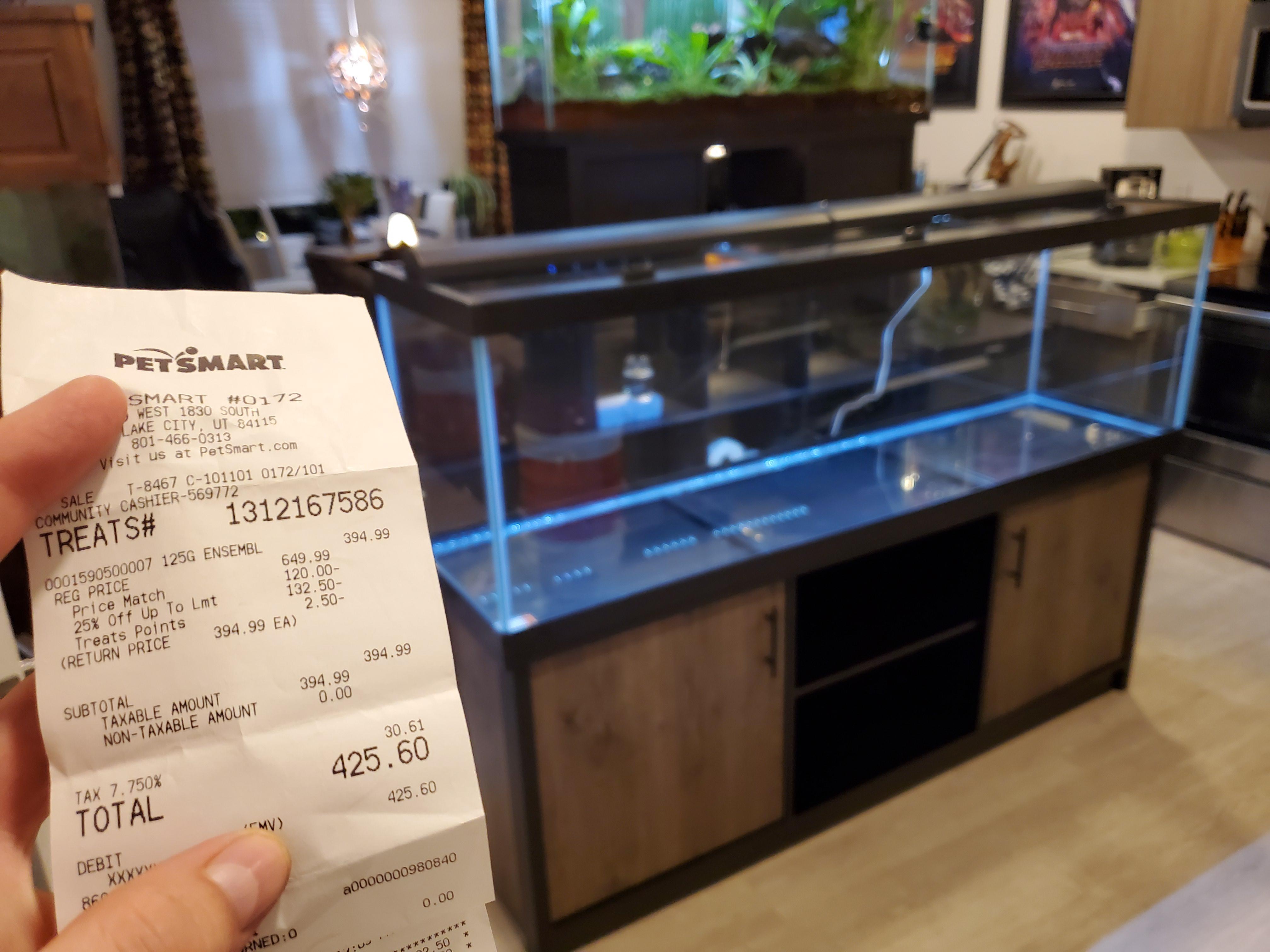 I think i just robbed petsmart. 125g plus stand, lights r/Aquariums