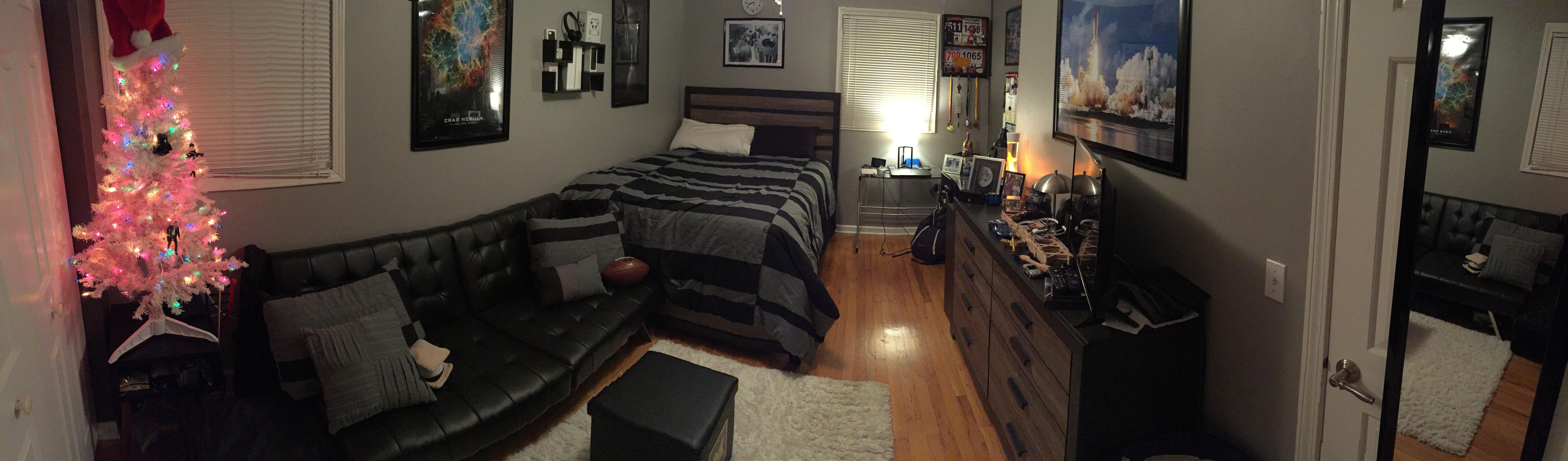 My high school bedroom. Any suggestions? r/malelivingspace