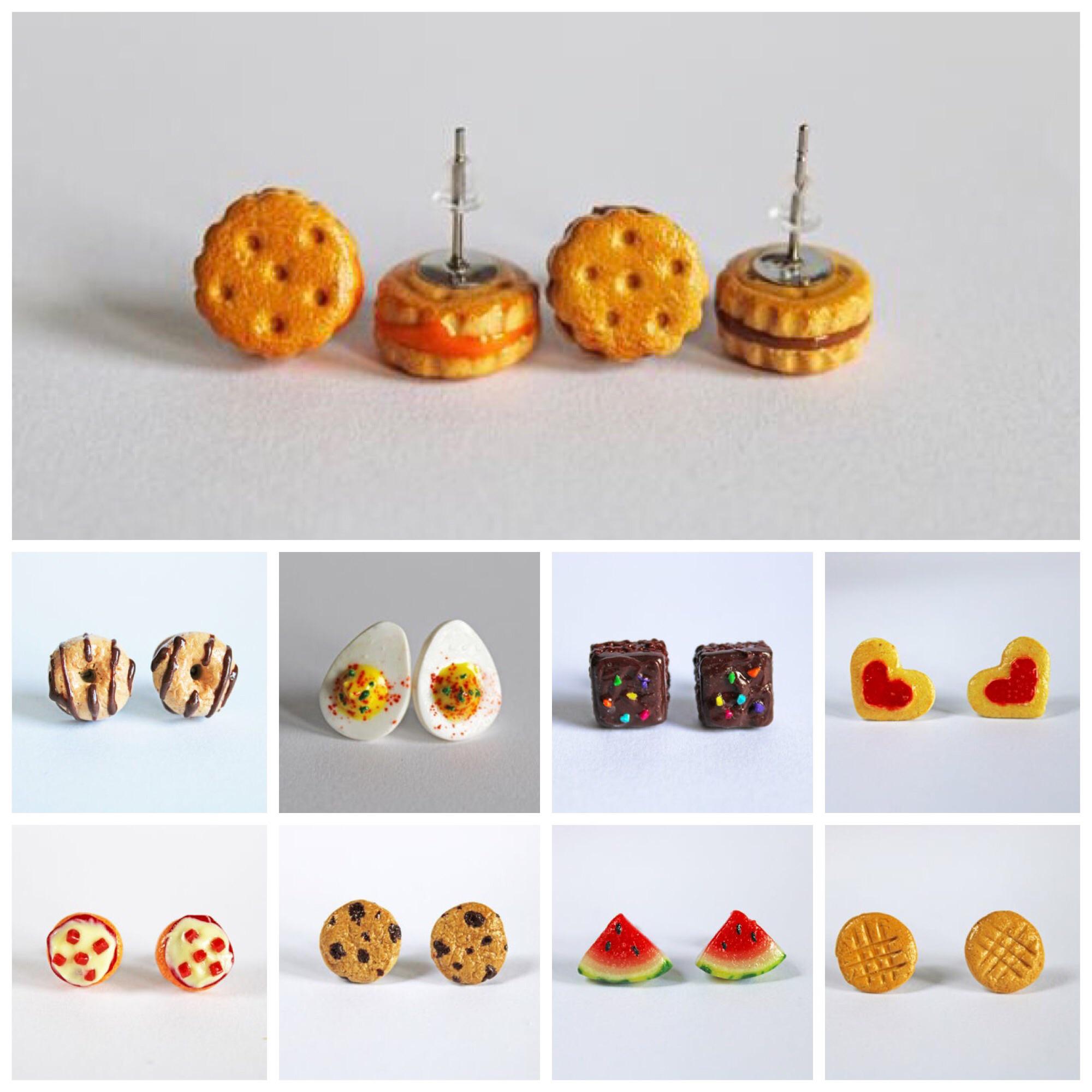 Hi there! I make mini food jewelry! I’ve made over 300+ foods and I