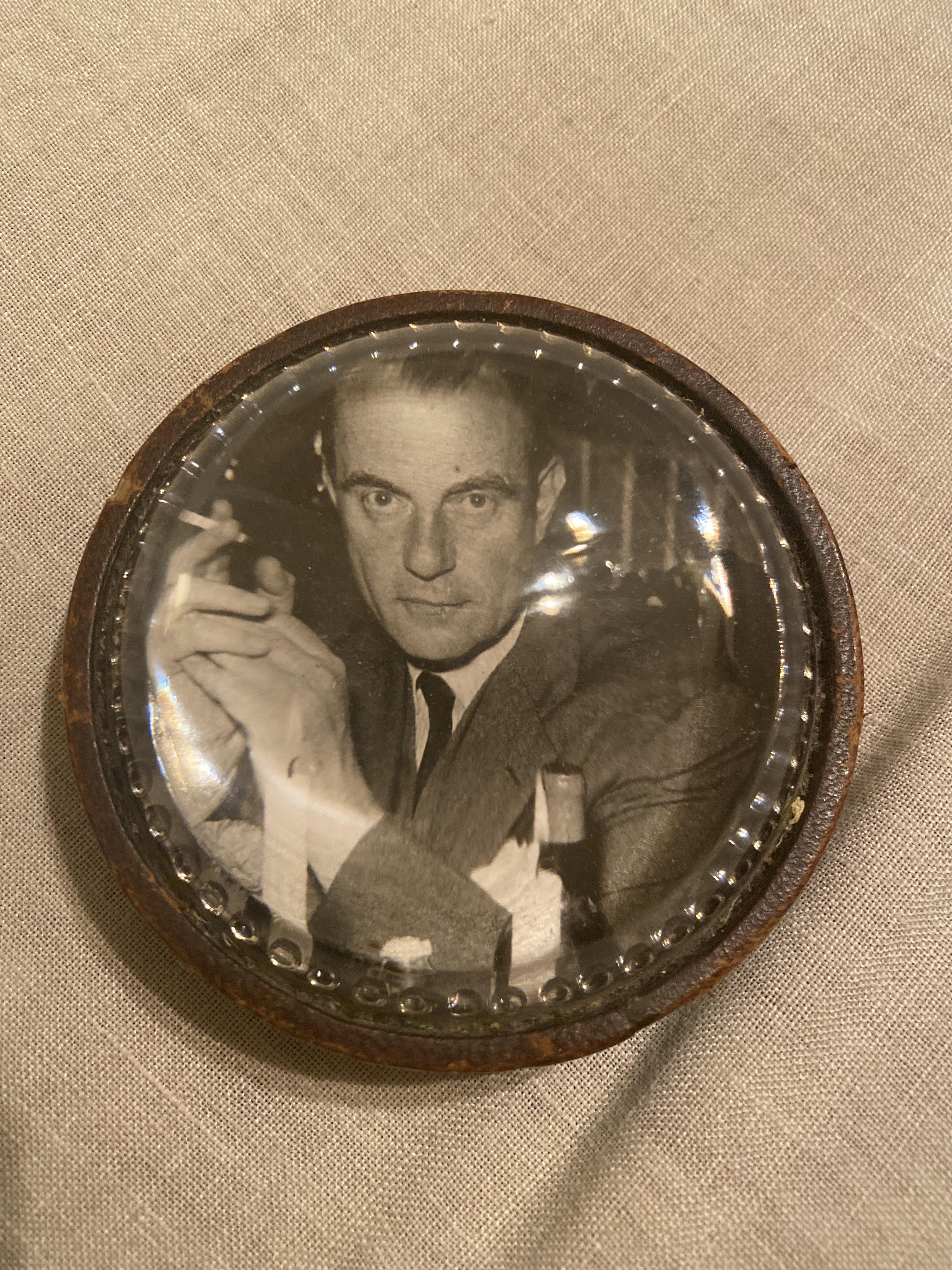 Vintage paperweight I’ve had this paperweight about 15 years, bought