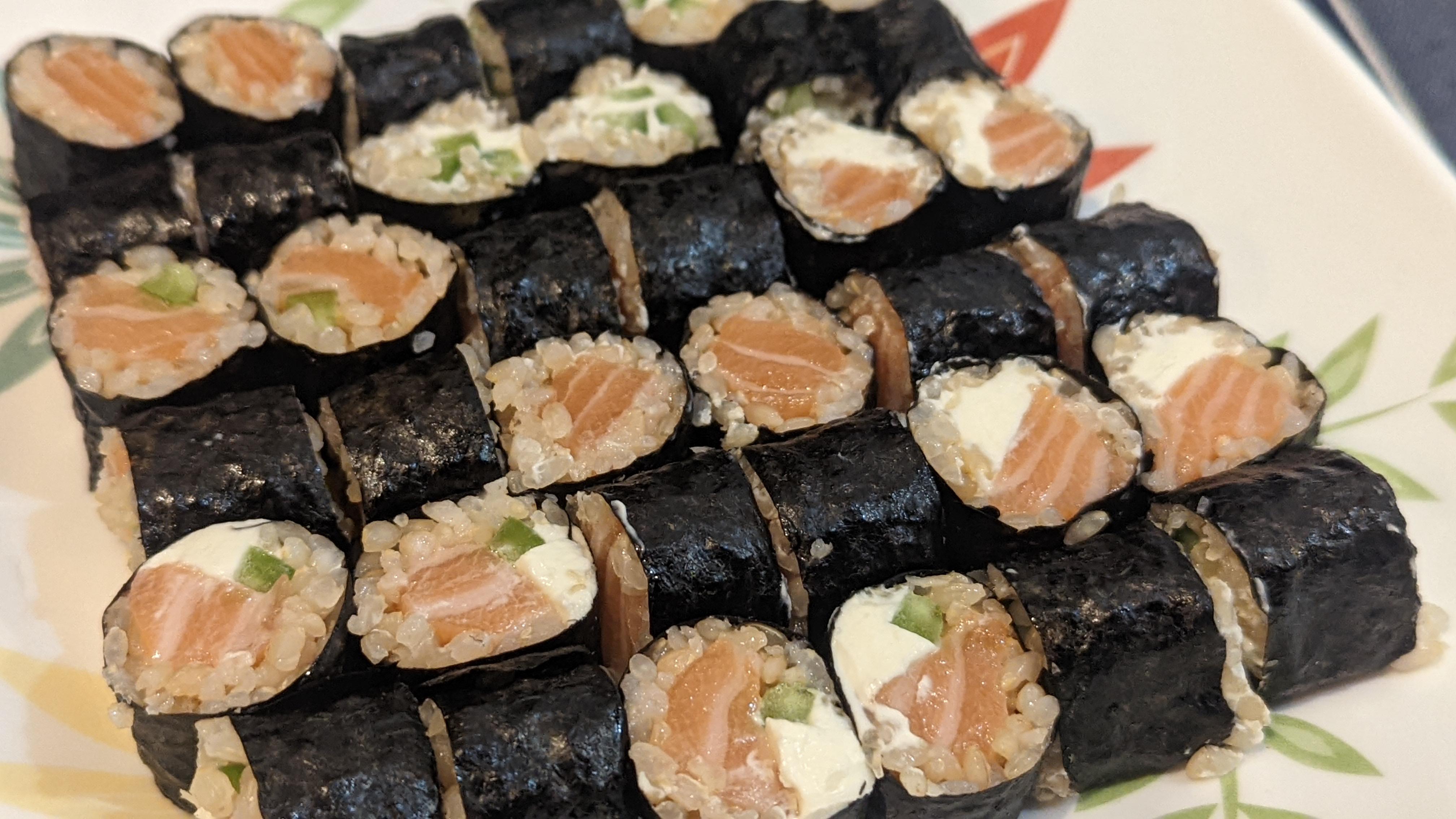 salmon/jalapeno is more interesting than expected r/sushi