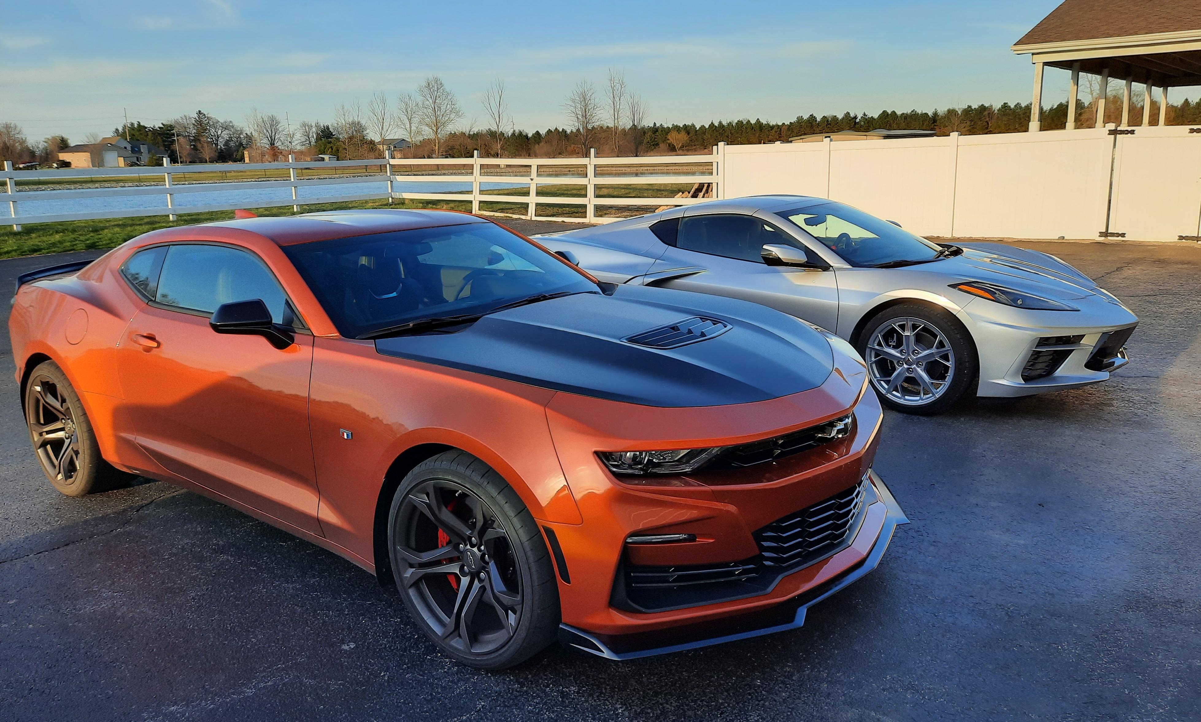 Camaro 2022 Orange