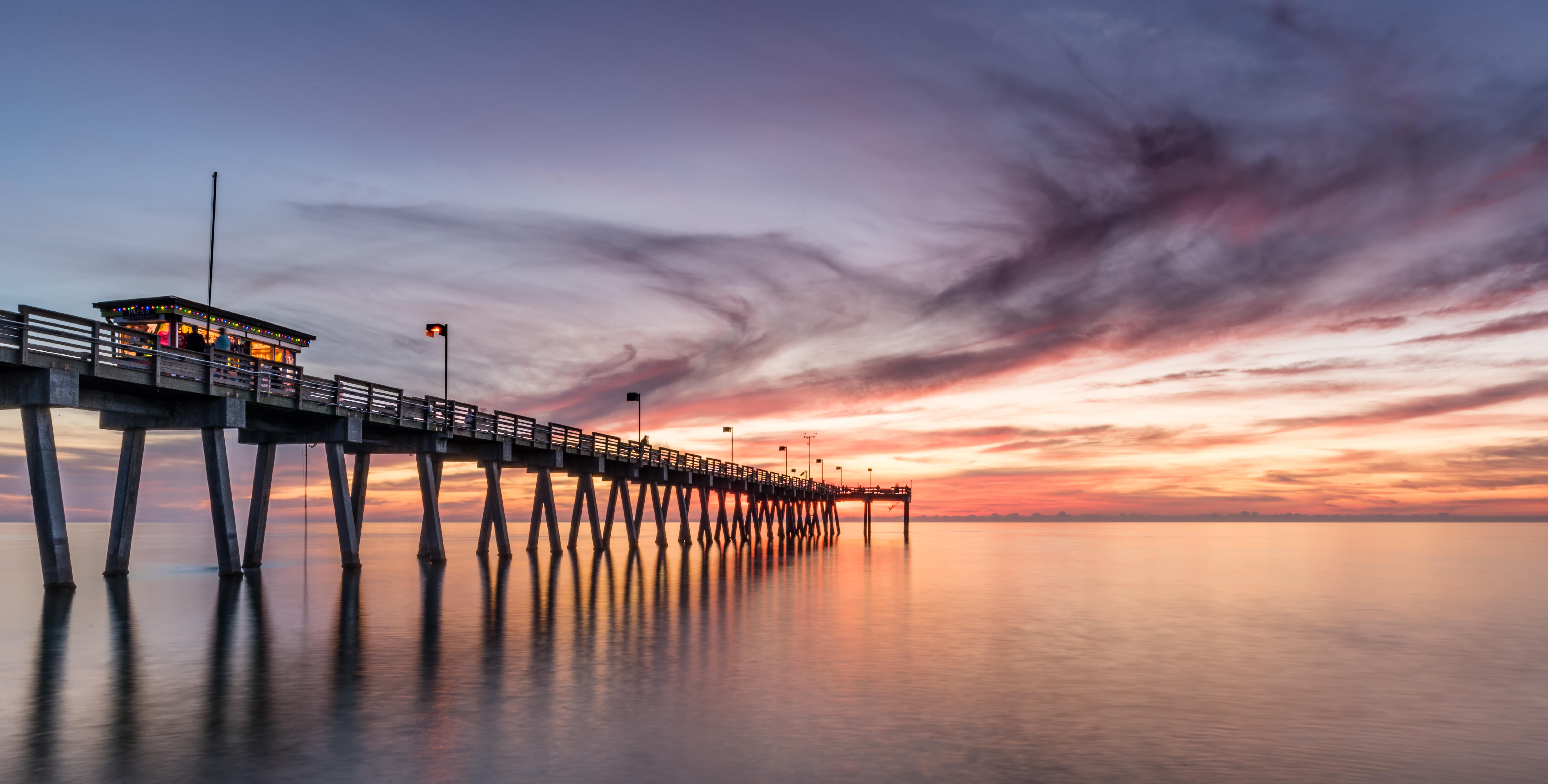 Sunset at Venice Beach, Florida [OC][7334x3718] r/ExposurePorn