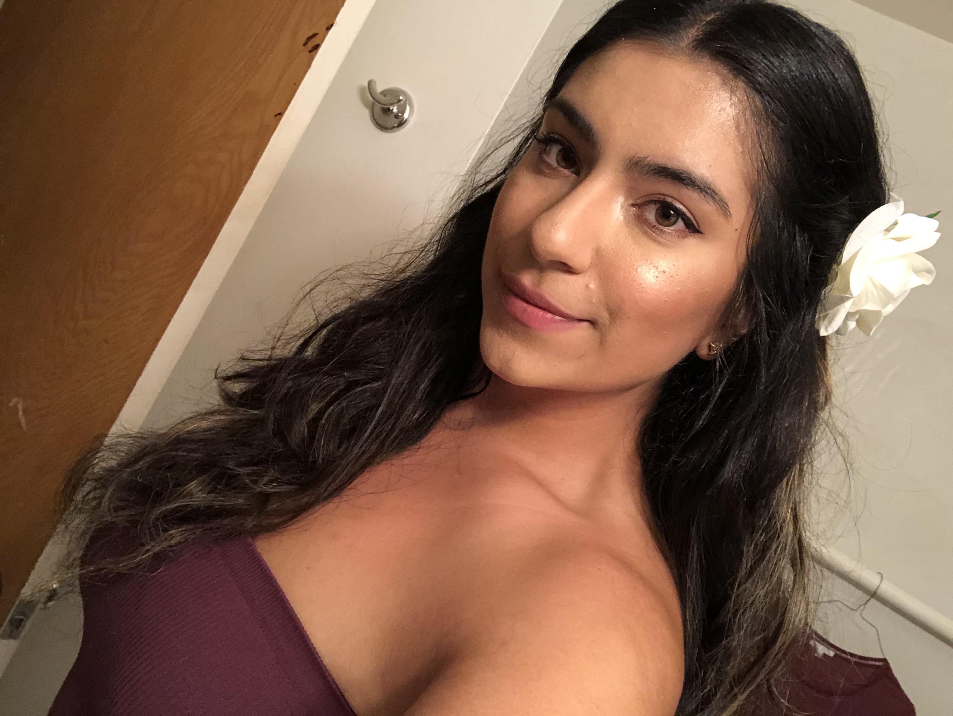 Yes I am Latina, can you tell? : selfie