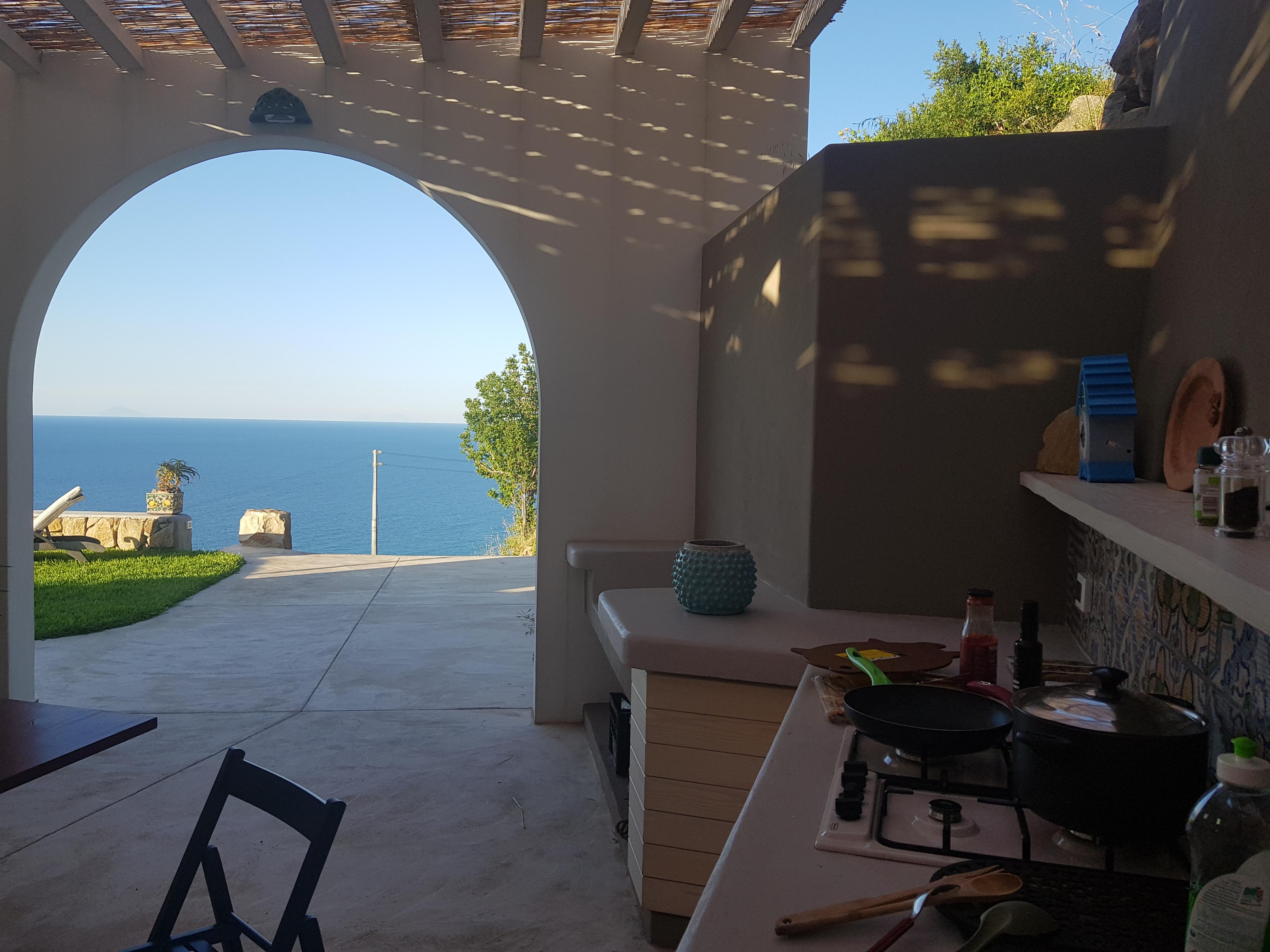 Cooking in this little airbnb rented sicilian villa r/pics