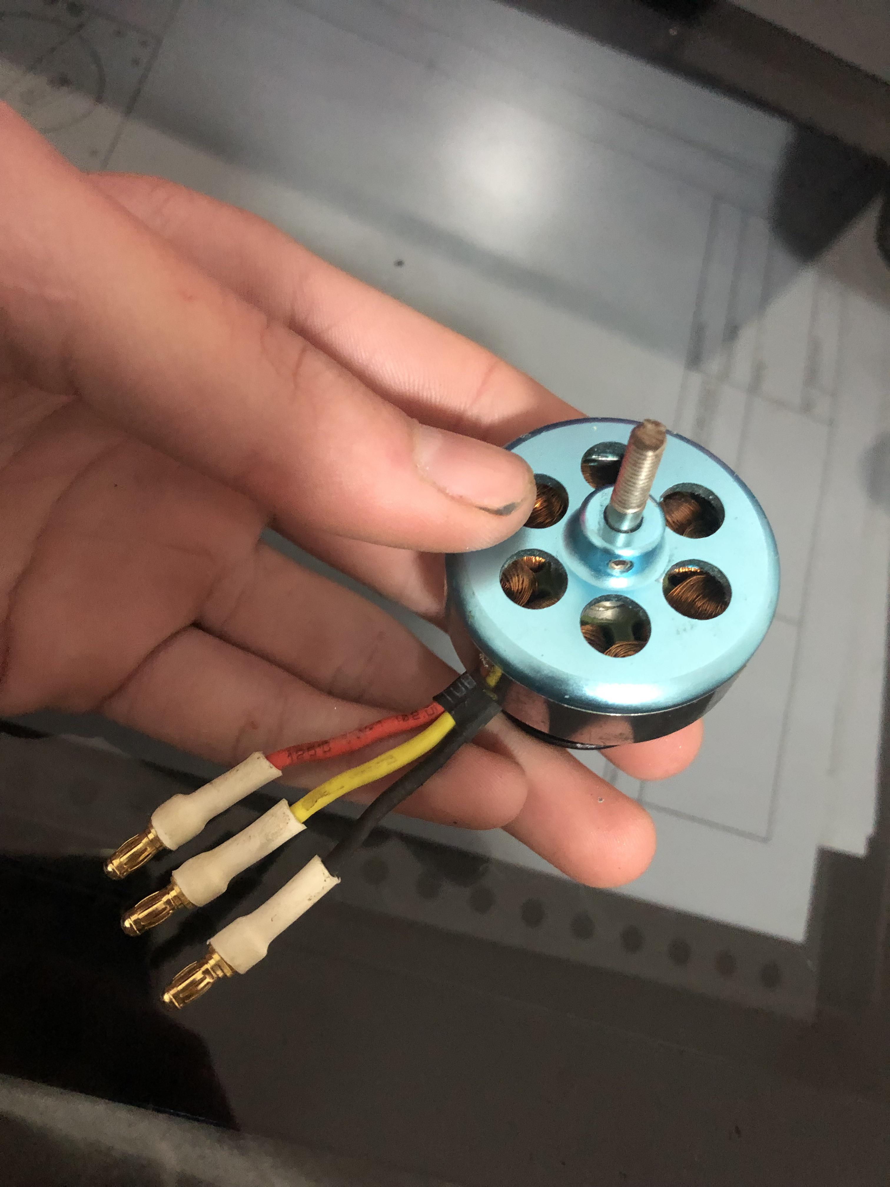 ESP8266 and MPU6050 control a quadcopter. Quadcopter