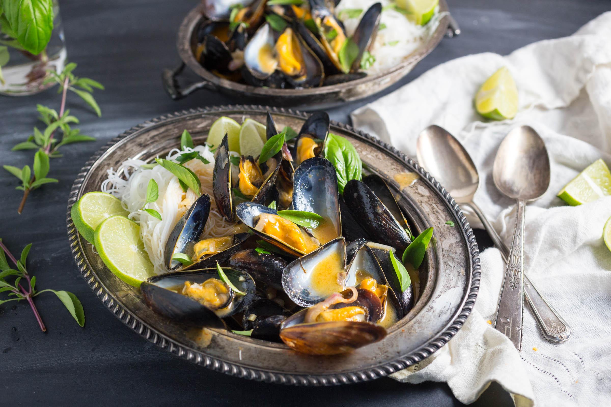 Mussels are inexpensive and so tasty; Mussels with Thai Red Curry Broth