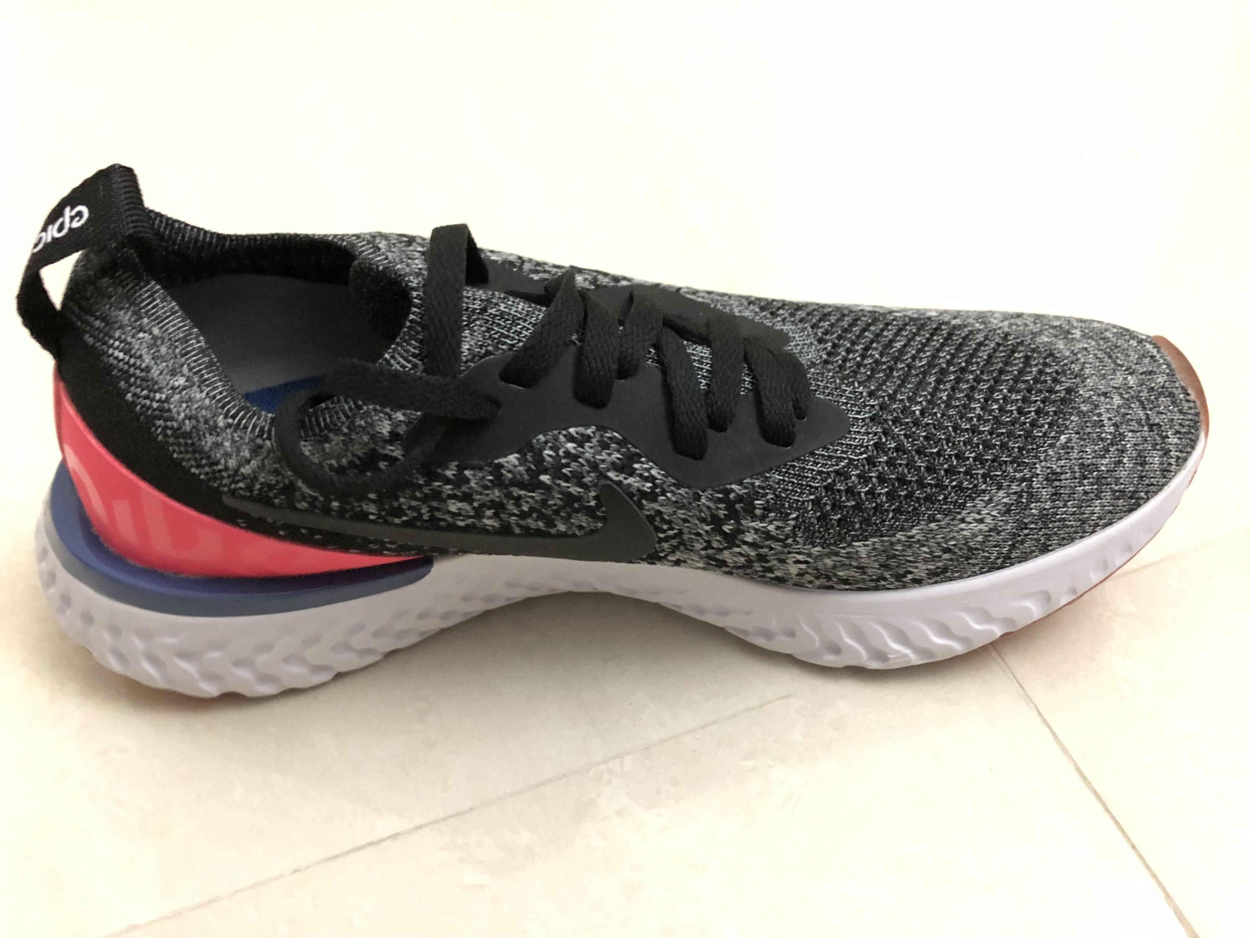 Recently bought it, are these original? Quality is very poor. r/Nike