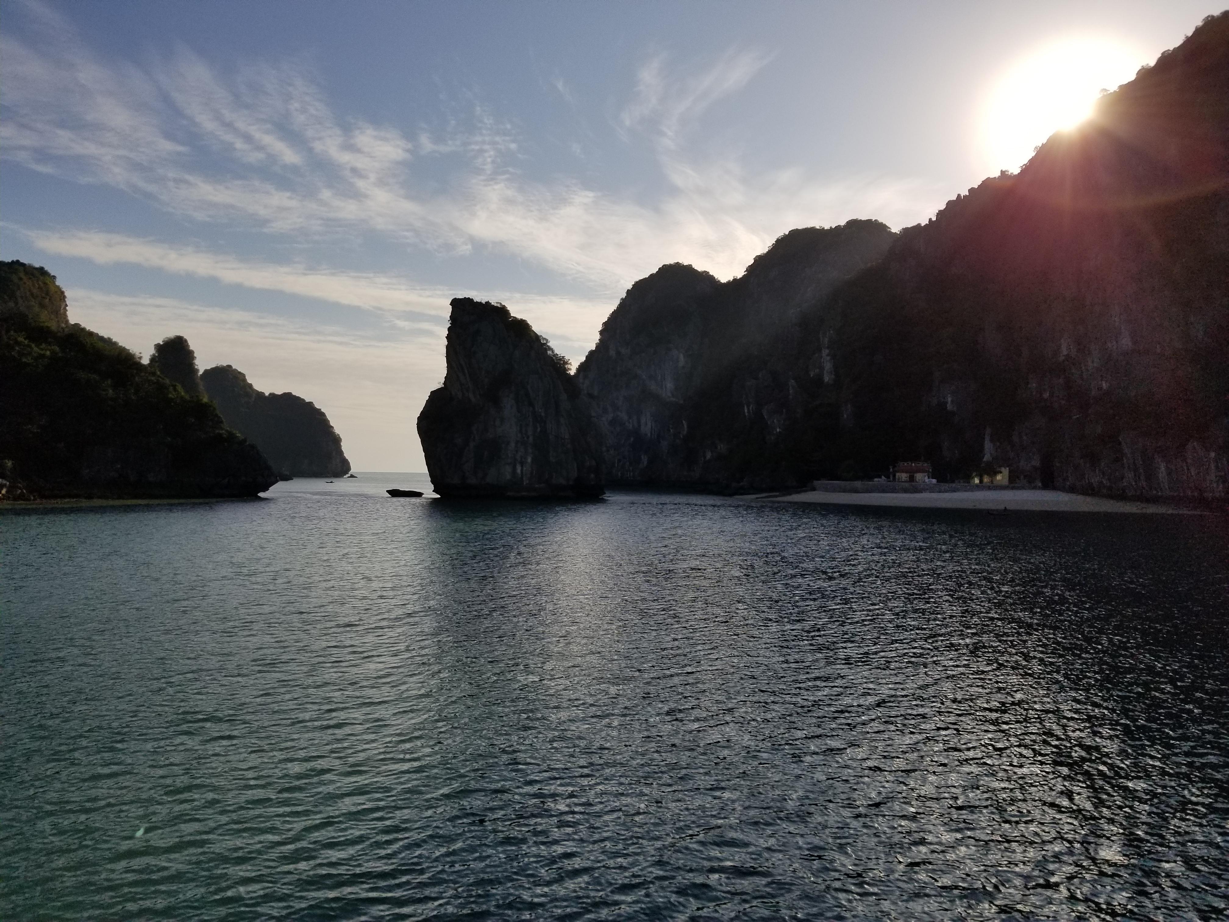 Lan Ha Bay, Vietnam r/Outdoors