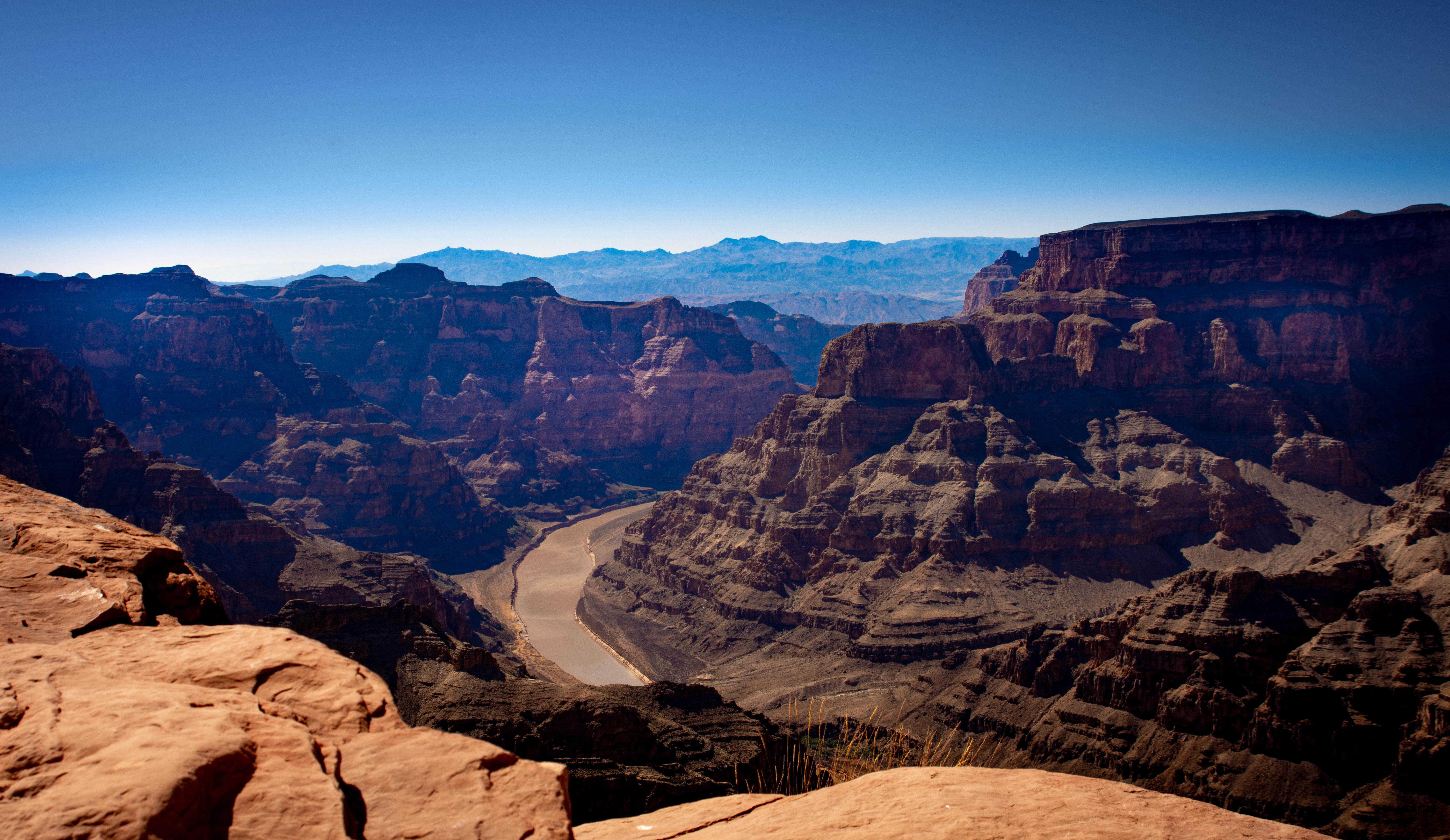 The Grand Canyon West Rim. Genuinely mind blowing [O.C.] 6000x3477 r/EarthPorn