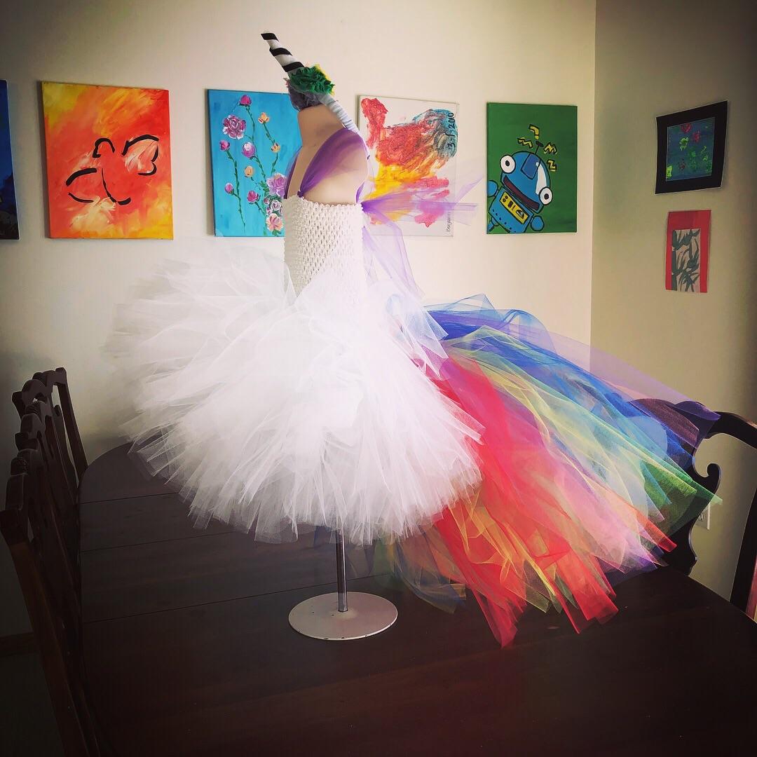 I made this tutu dress.... And I'm extra proud of how it turned out