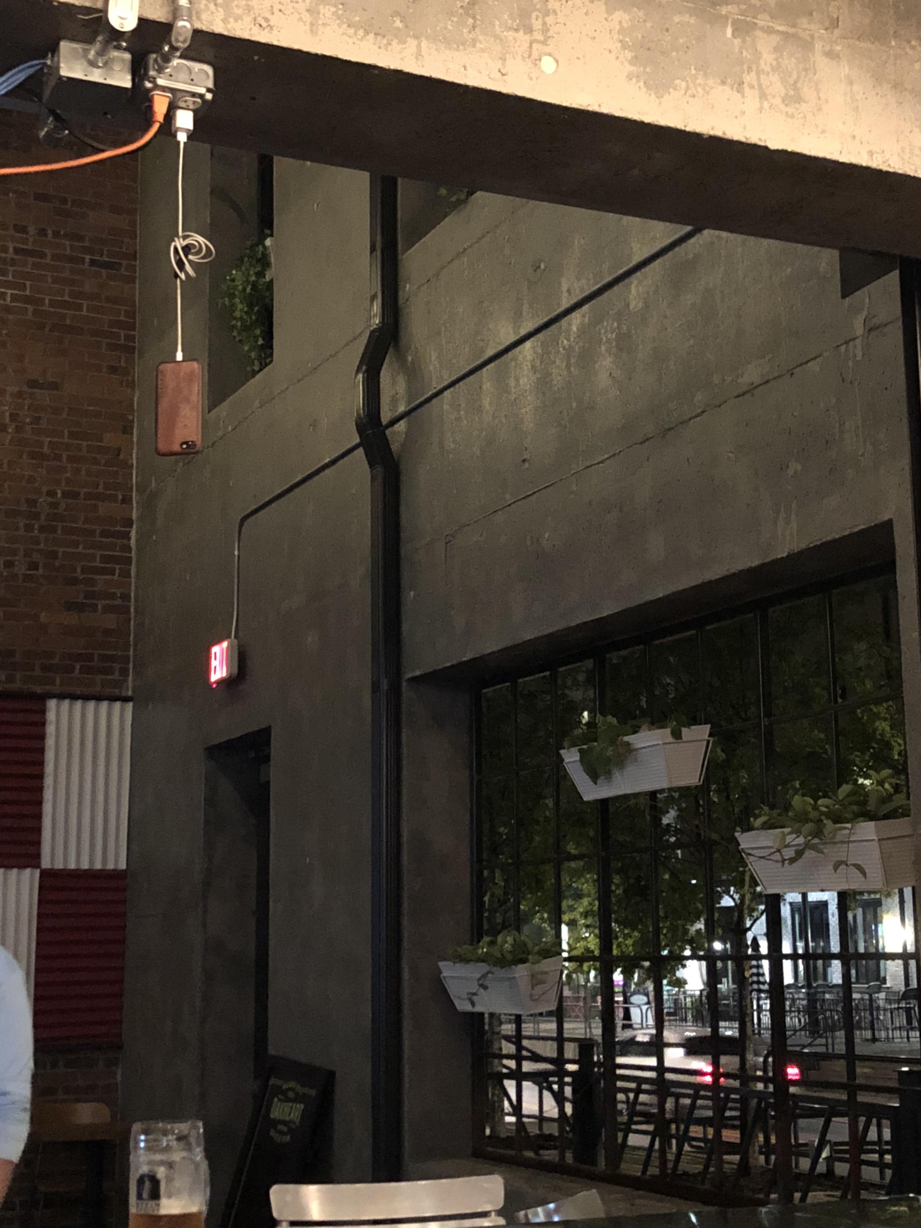 Spotted at a bar in Tallahassee, FL. r/techsupportgore