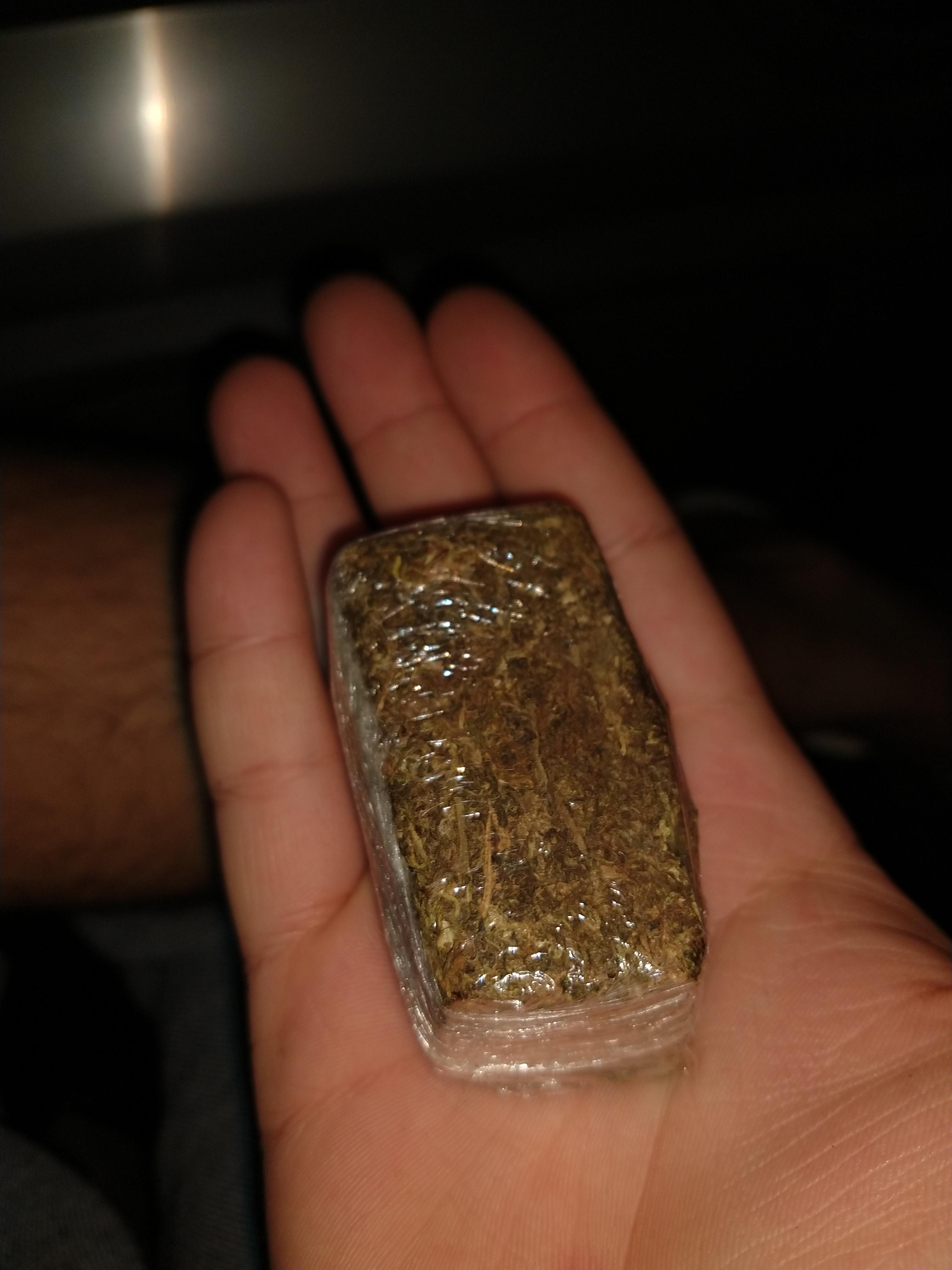 Reality check for the gringos out there. Belive it or not, this is 50g