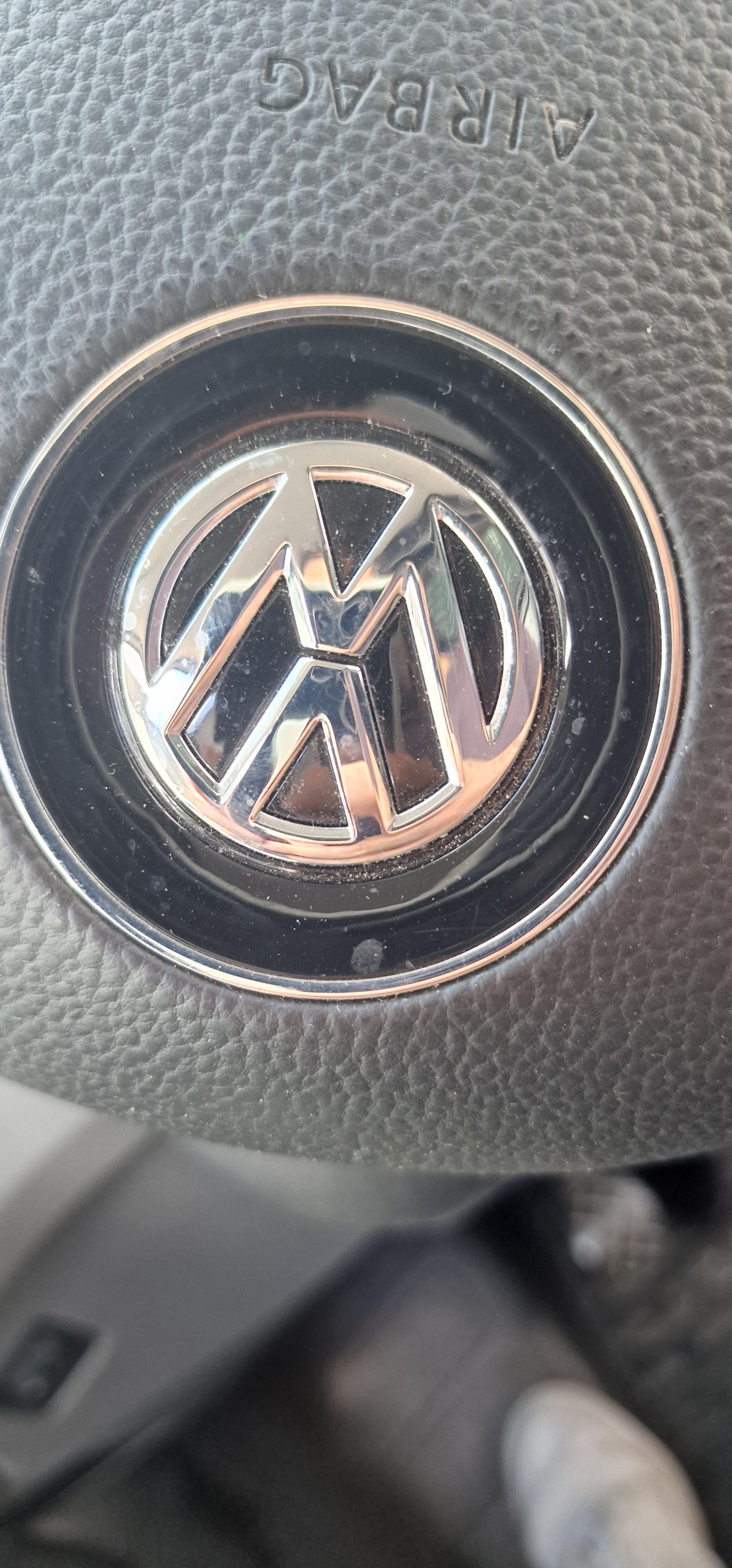 This picture shows us how its look like the VW logo upside down r