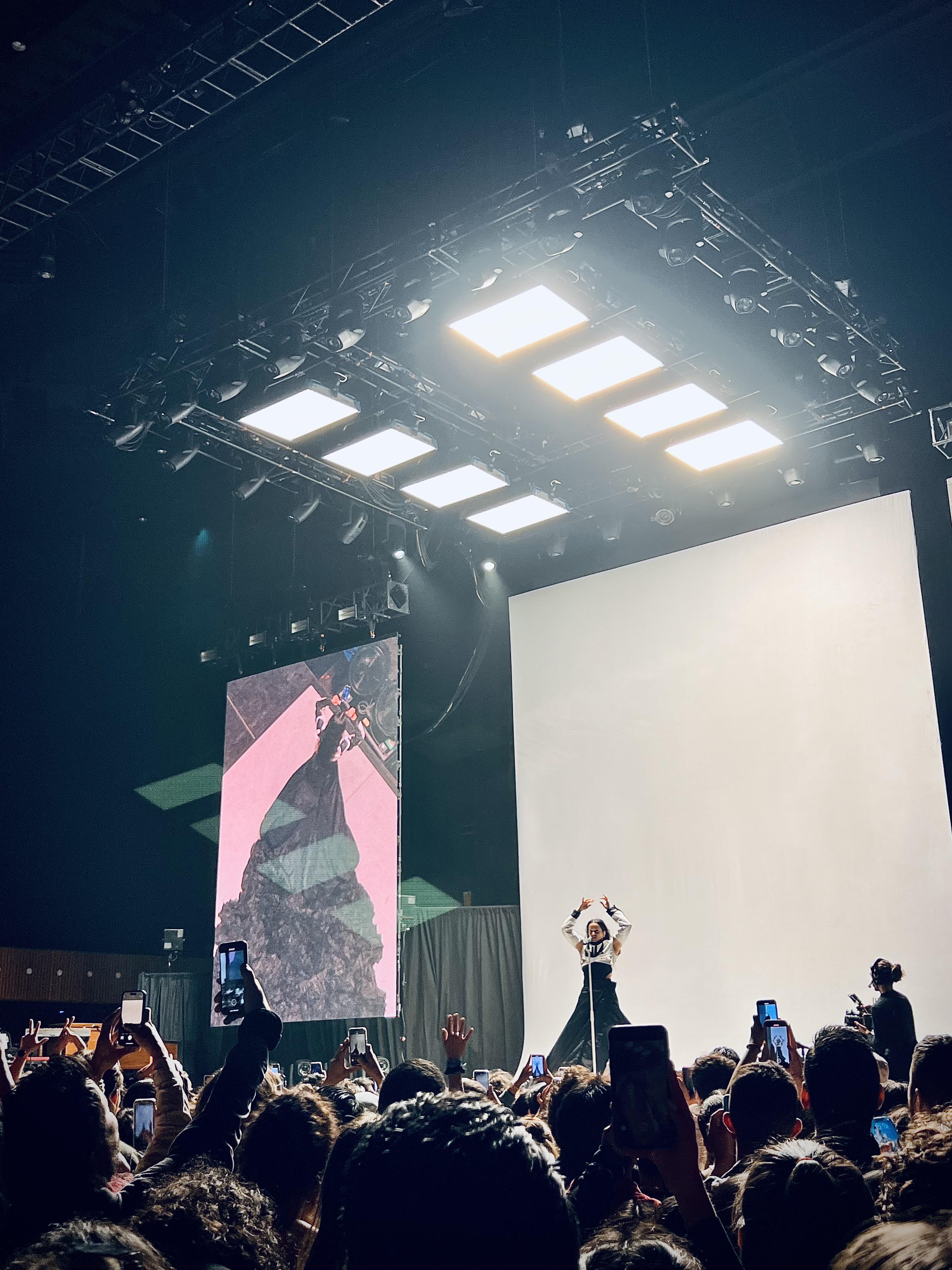 San Francisco performance on 10/4 r/rosalia