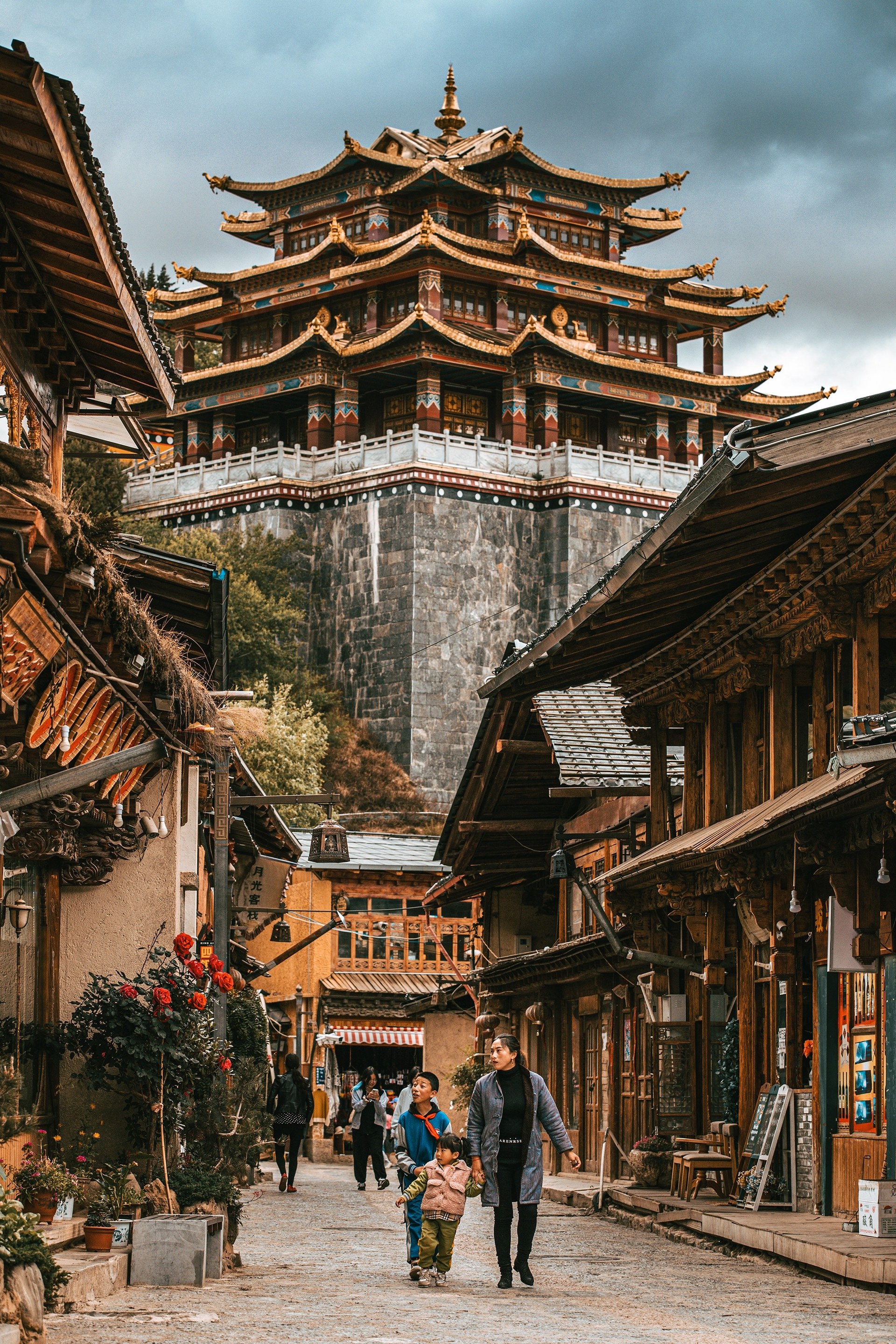 ShangriLa, China ArchitecturalRevival