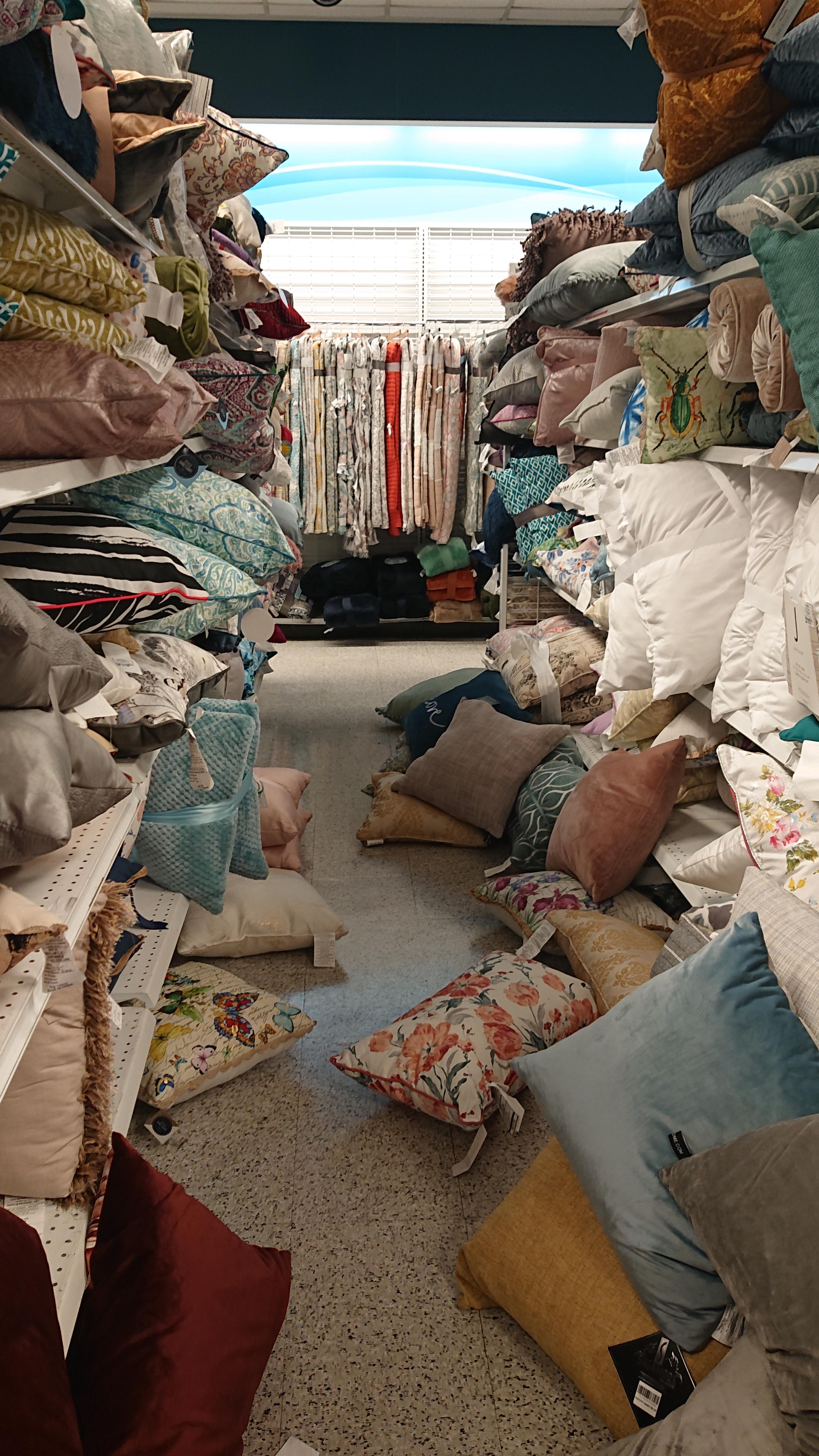 People who leave pillows in the aisle like this r/mildlyinfuriating