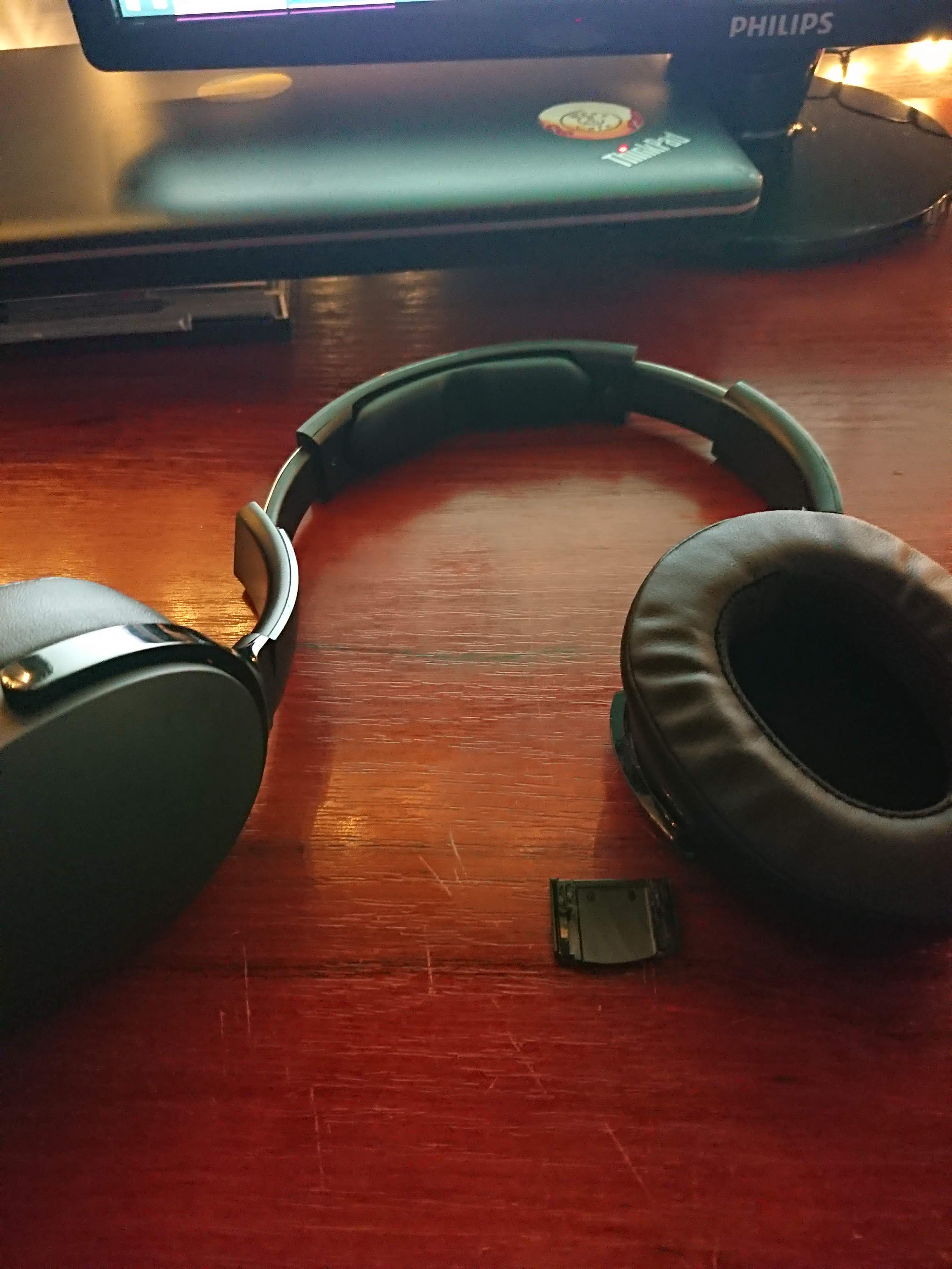 My Hesh 3 after 1 year of easy use : r/Skullcandy