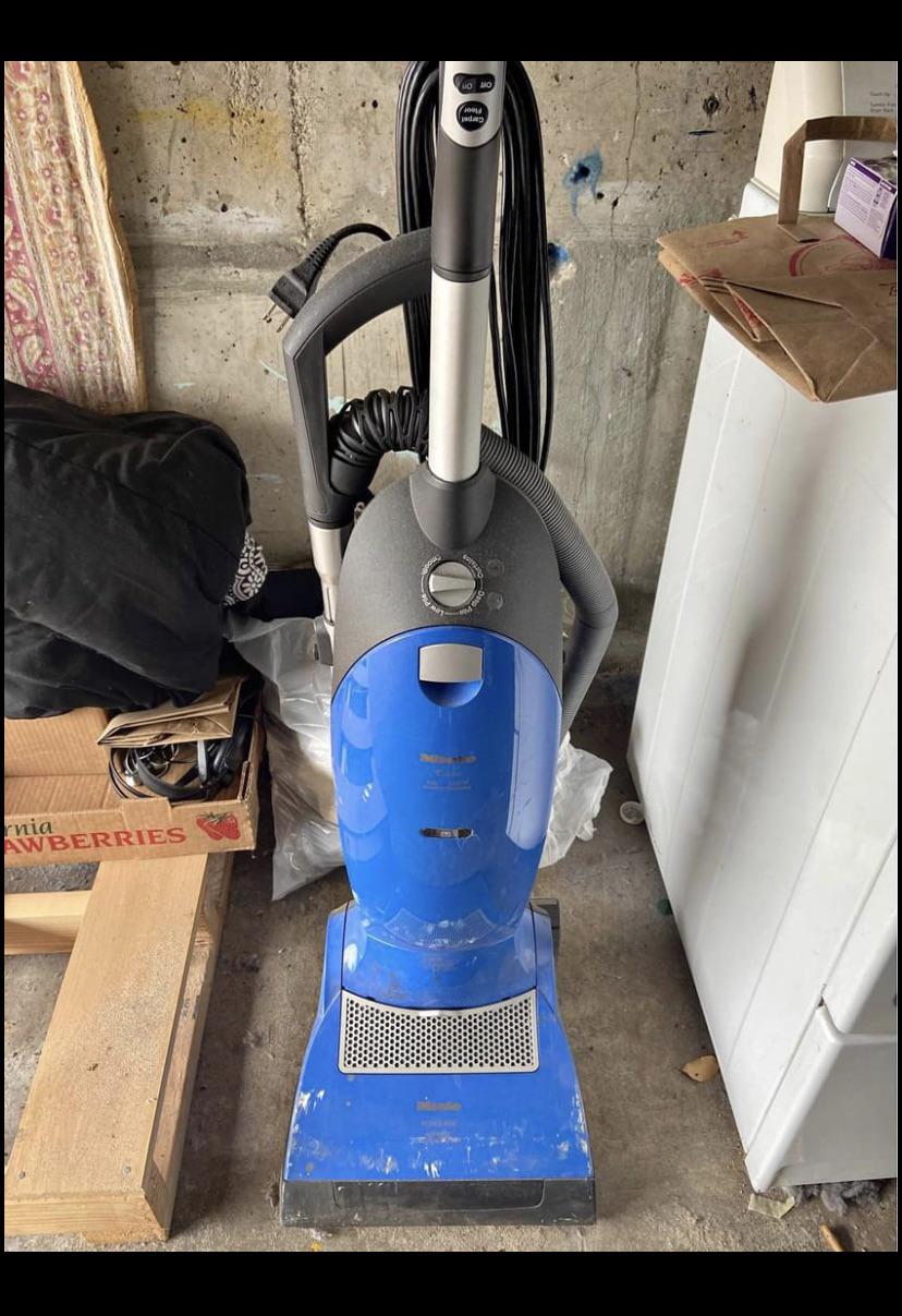 Saw this free Miele upright that “just needs bags” I hate my current
