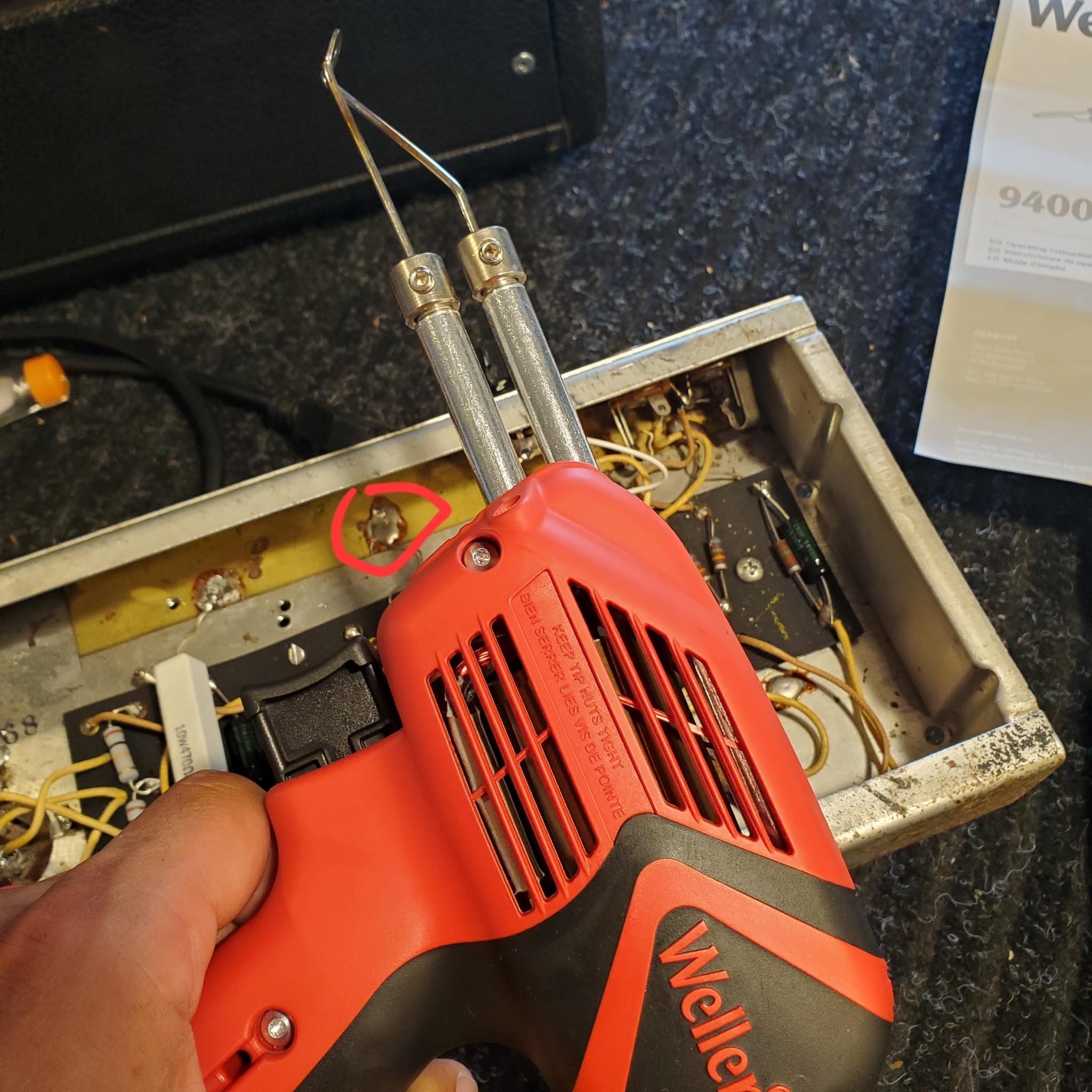 I can't melt the solder circled in red on this old silverface Champ