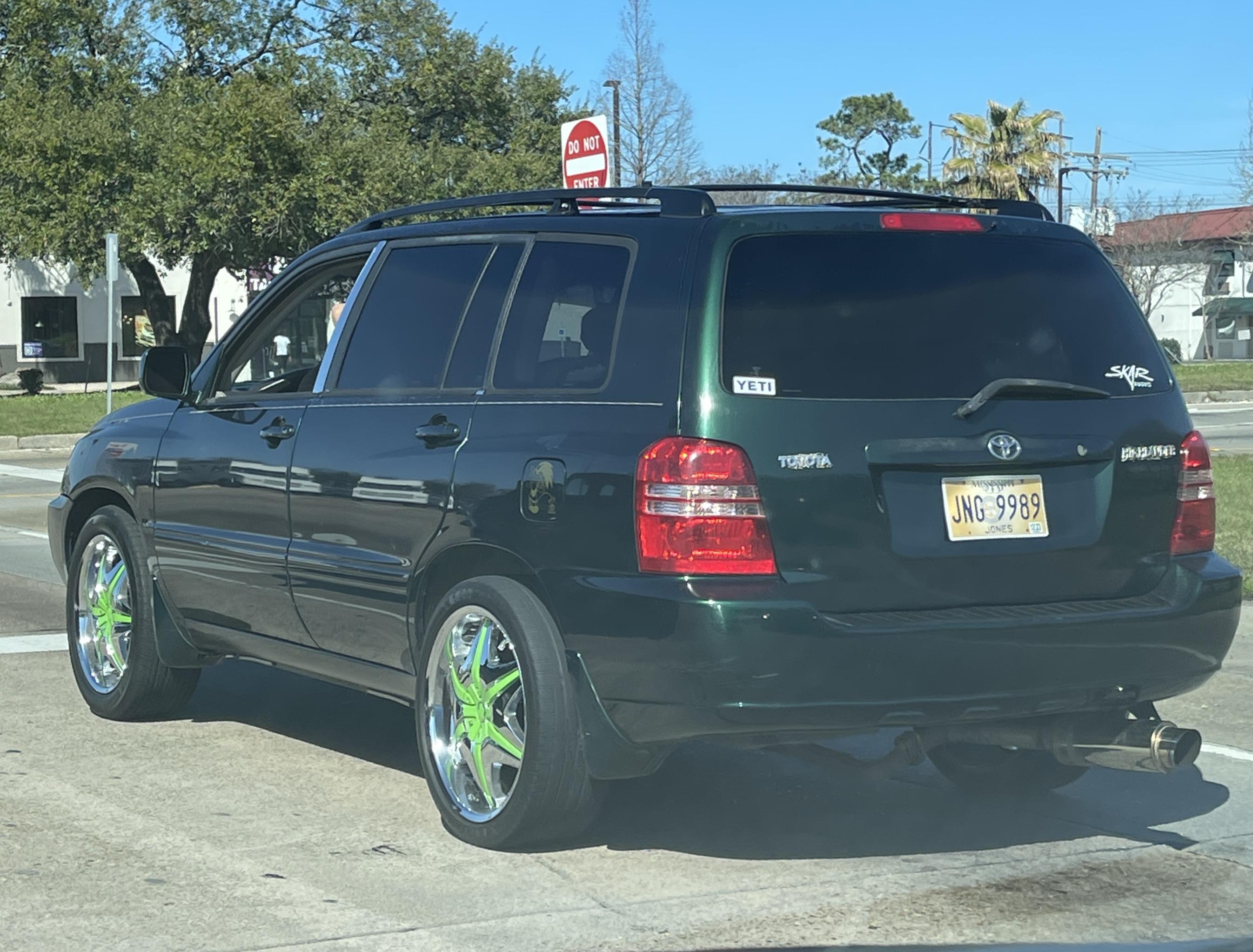 the green machine : r/Shitty_Car_Mods