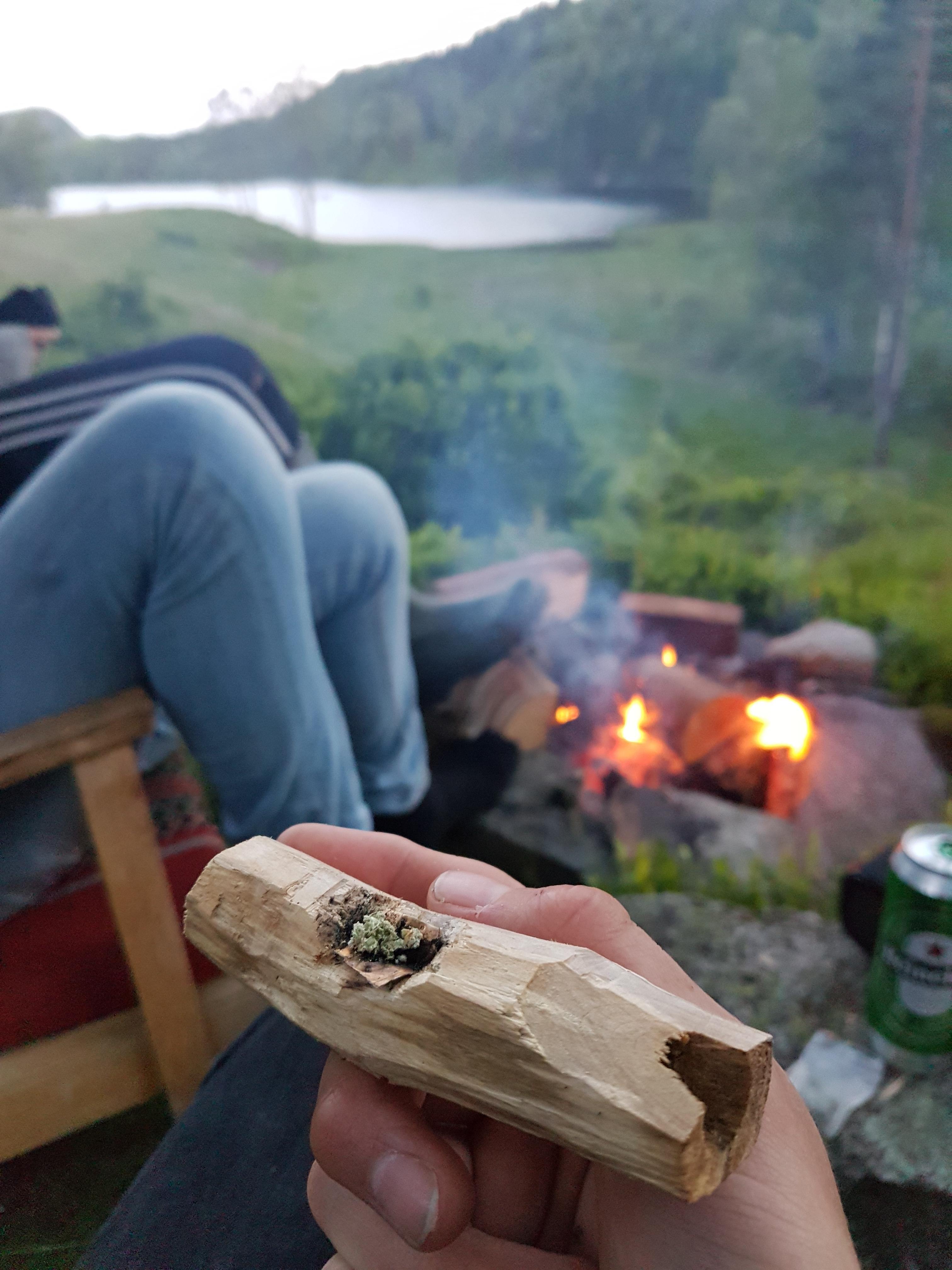 Smokespot at my friends lodge by a lake in the norwegian woods. Couldn