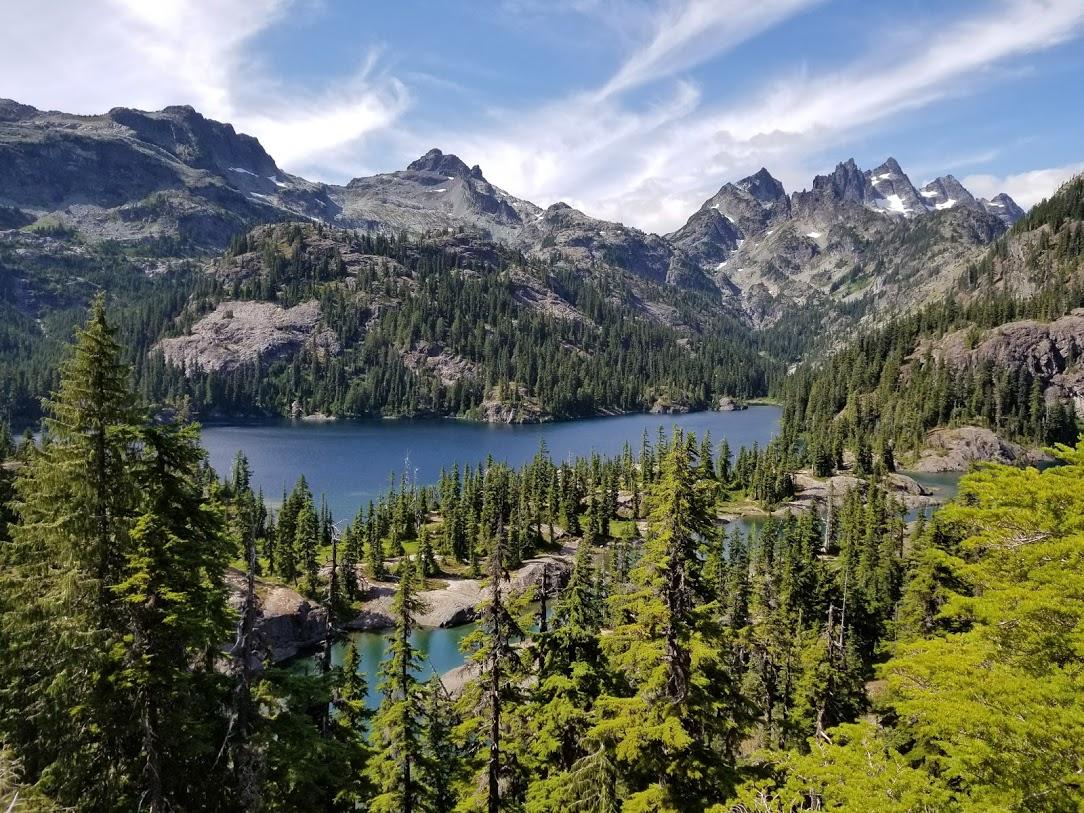 Spectacle Lake, Alpine Lakes Wilderness, WA r/pics