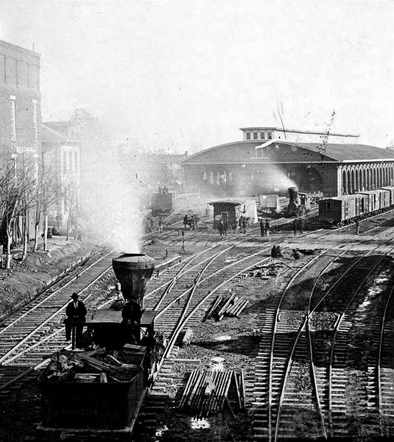 Railroad yards. Atlanta. 1864 [800x899] r/HistoryPorn