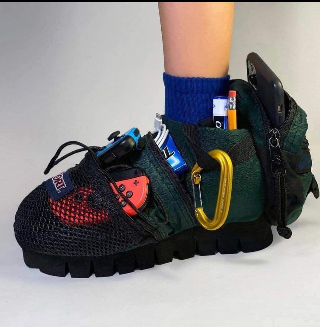 pocket shoe r/wearables