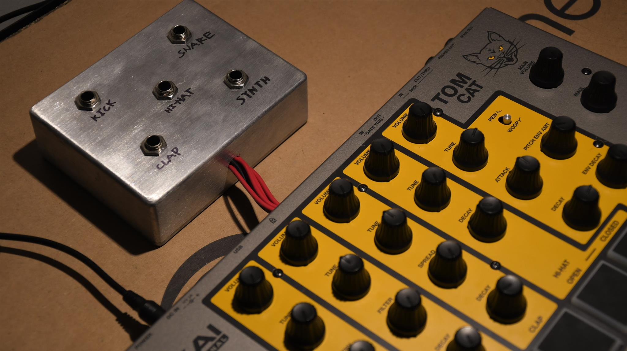 Akai Tom Cat individual 1/4" outs - using the Tom as a synth engine