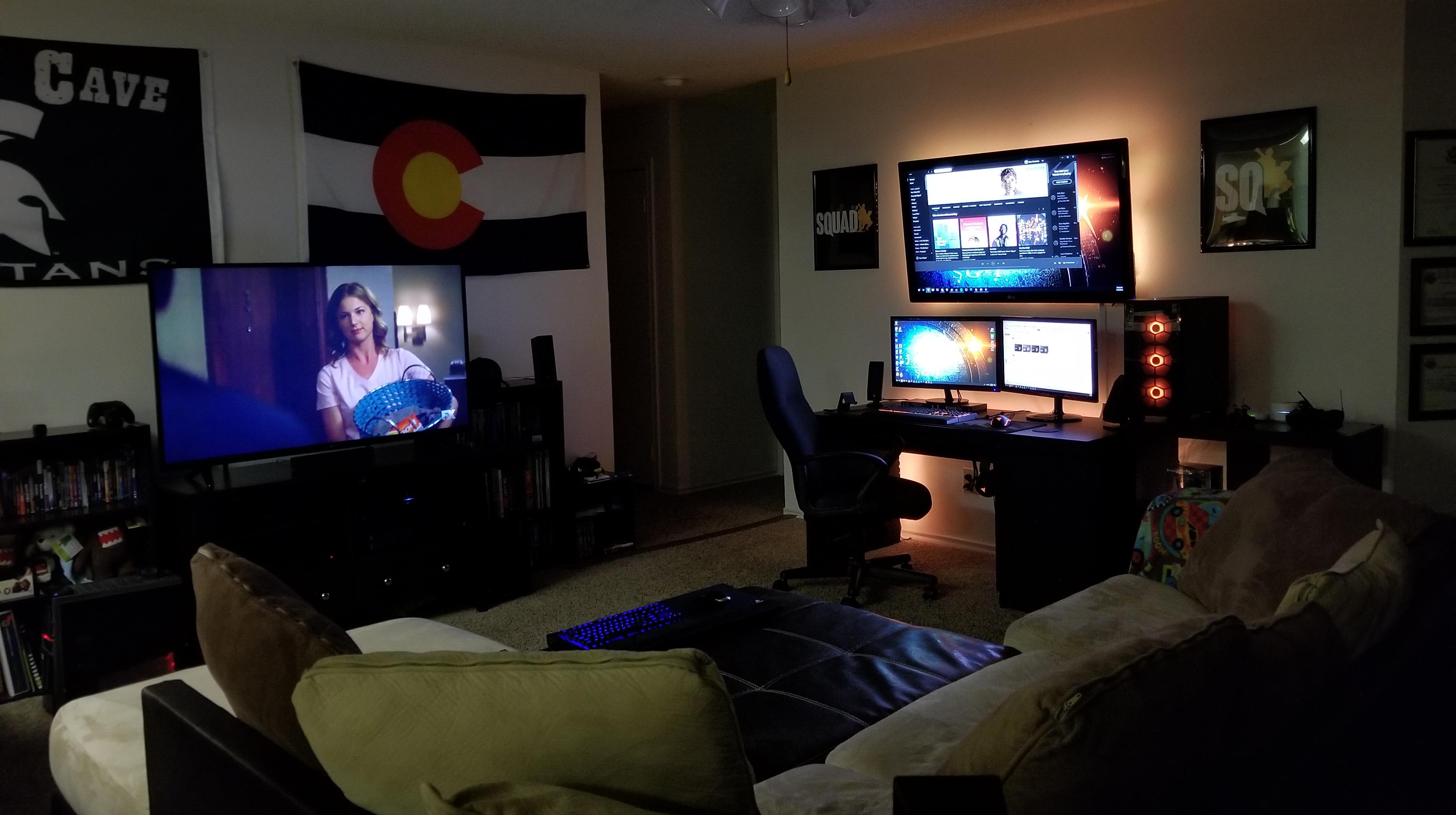 Living room battlestation battlestations