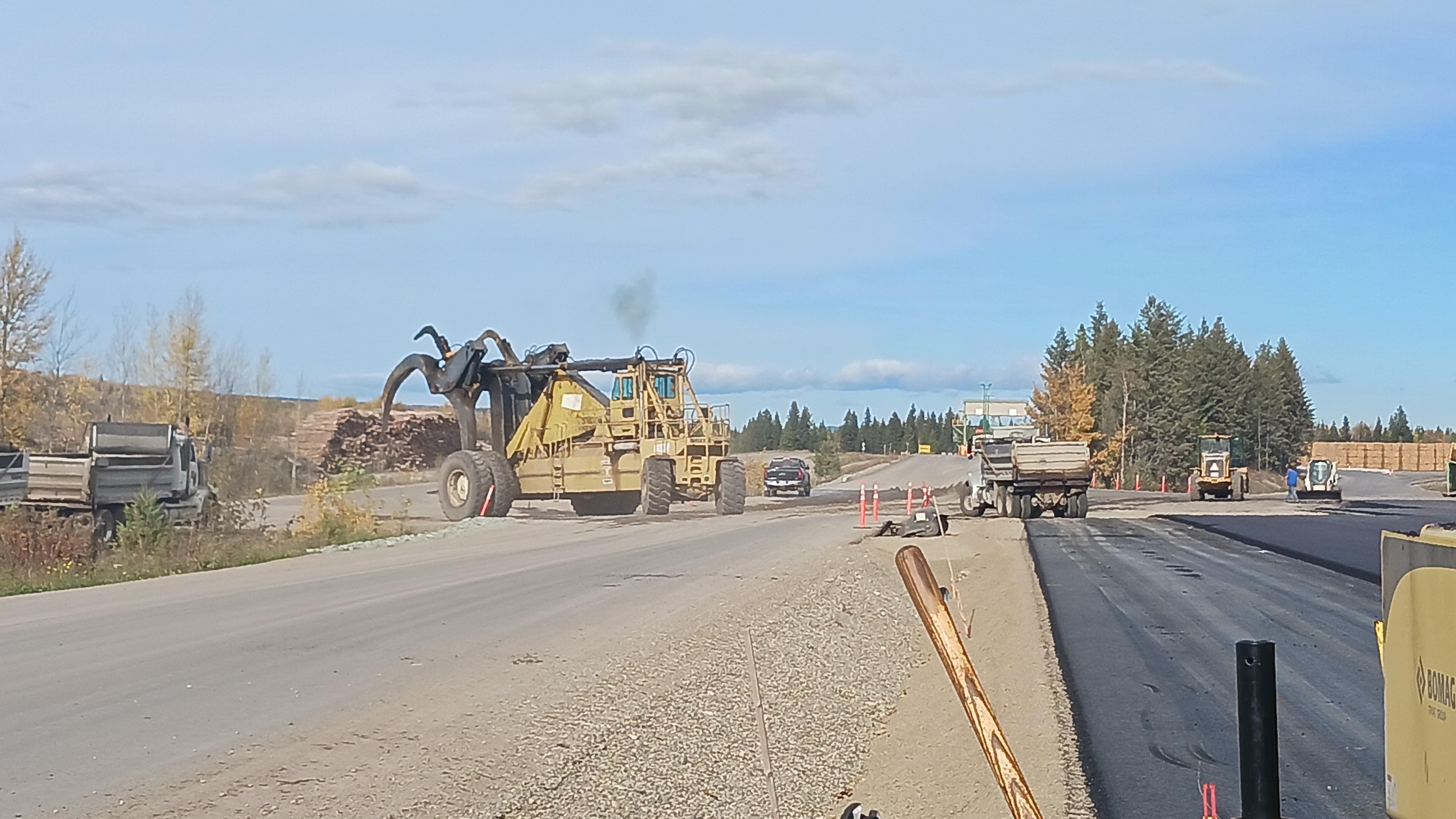 Paving at the sawmill today when suddenly r/Truckers
