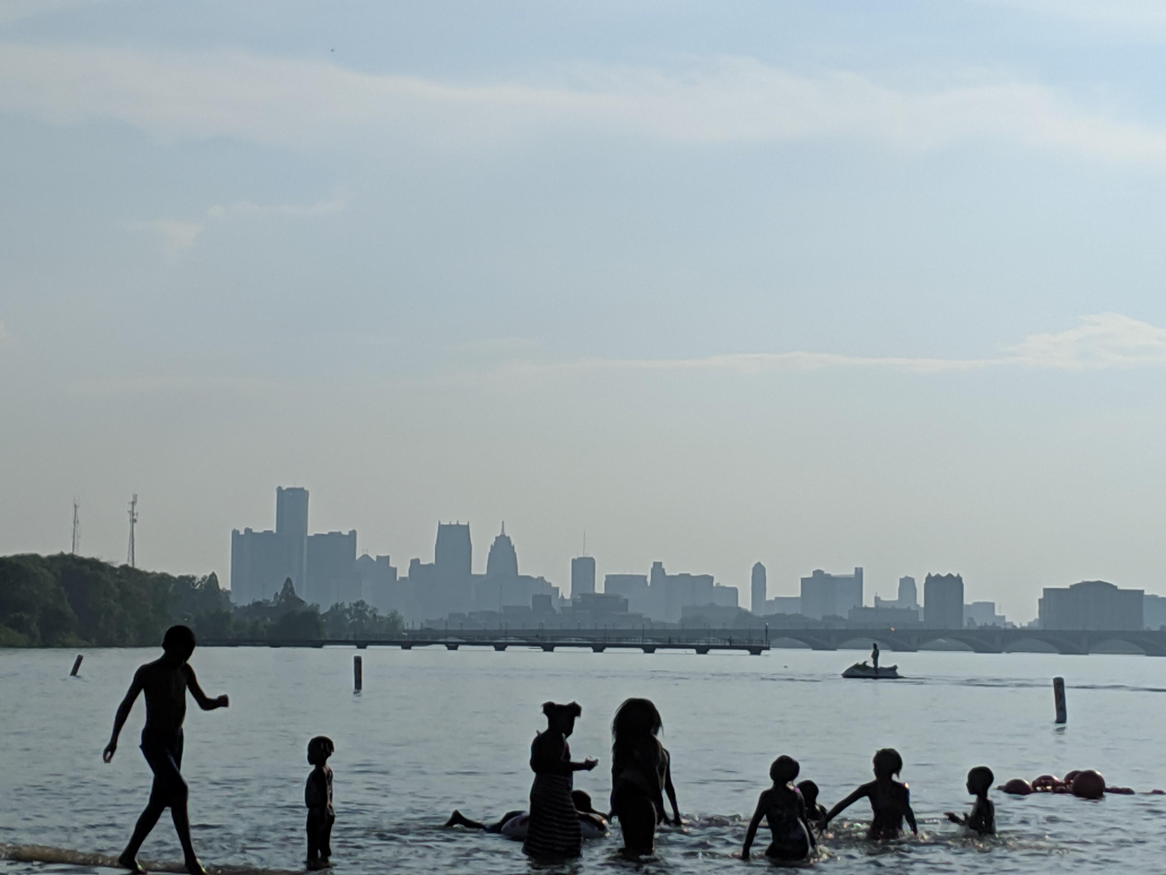 Belle Isle Beach Day r/CityPorn