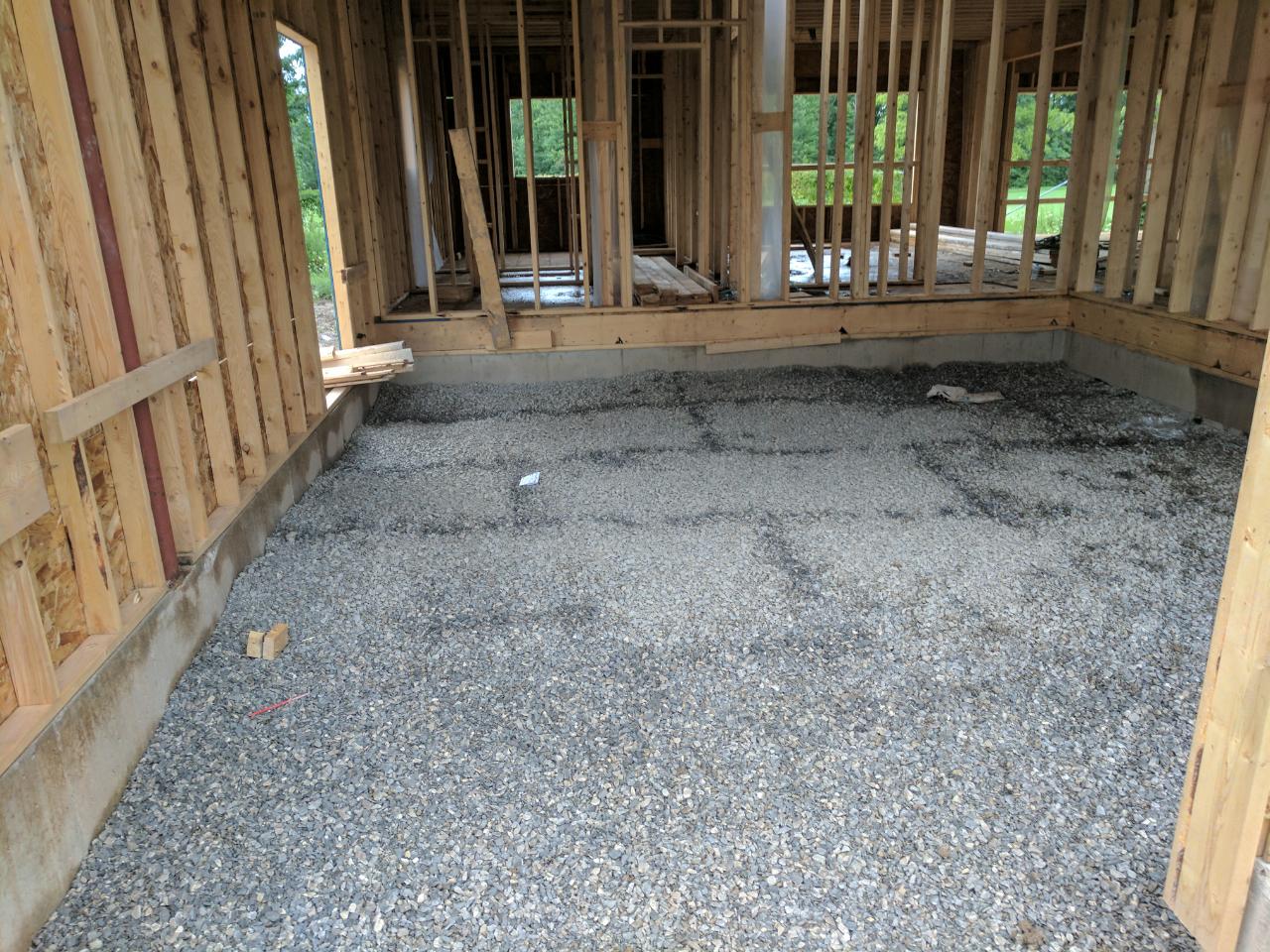 Rain made pattern of plywood above. r/mildlyinteresting