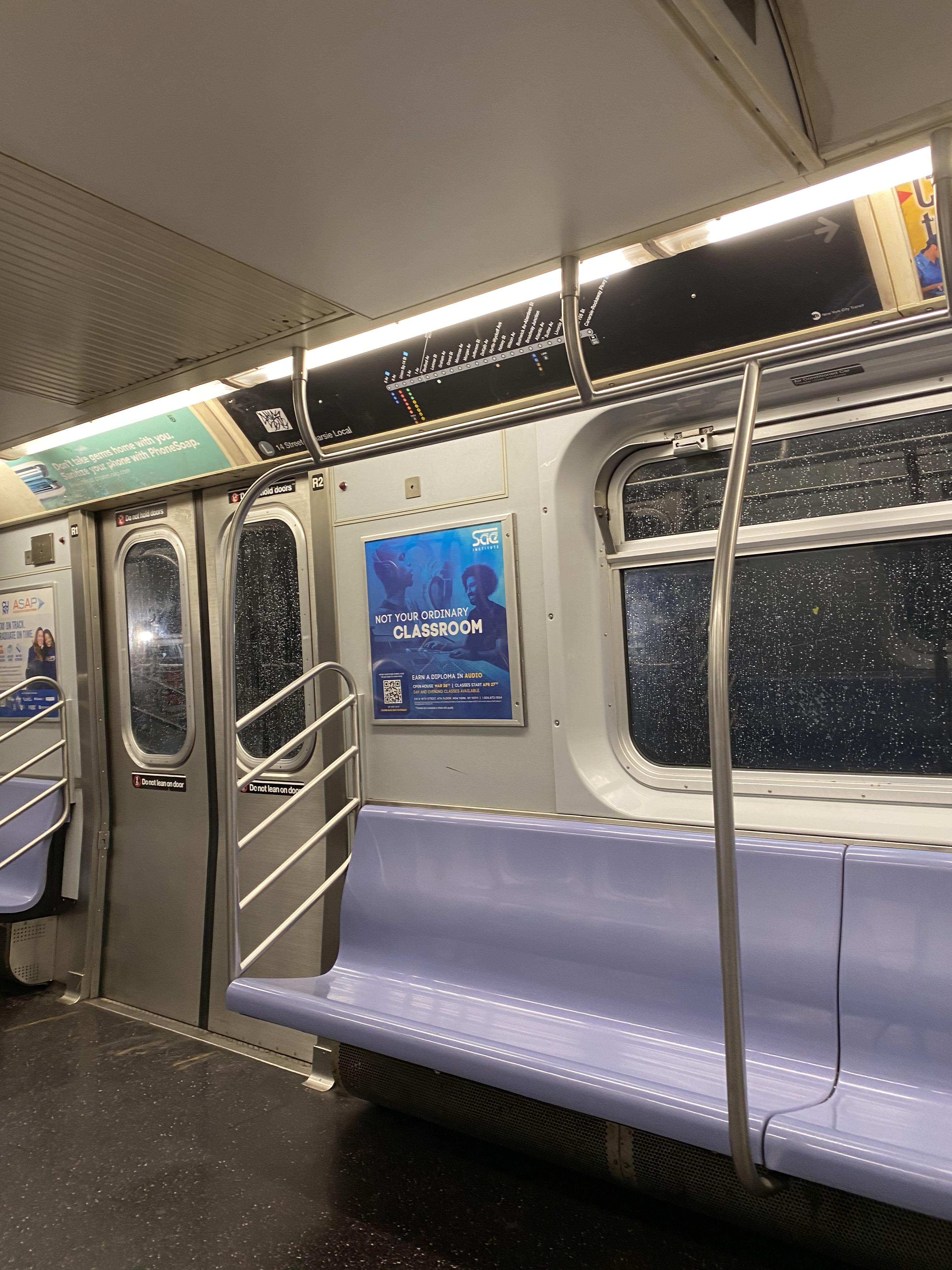 Something seems off on my J train today 🤔 r/nycrail