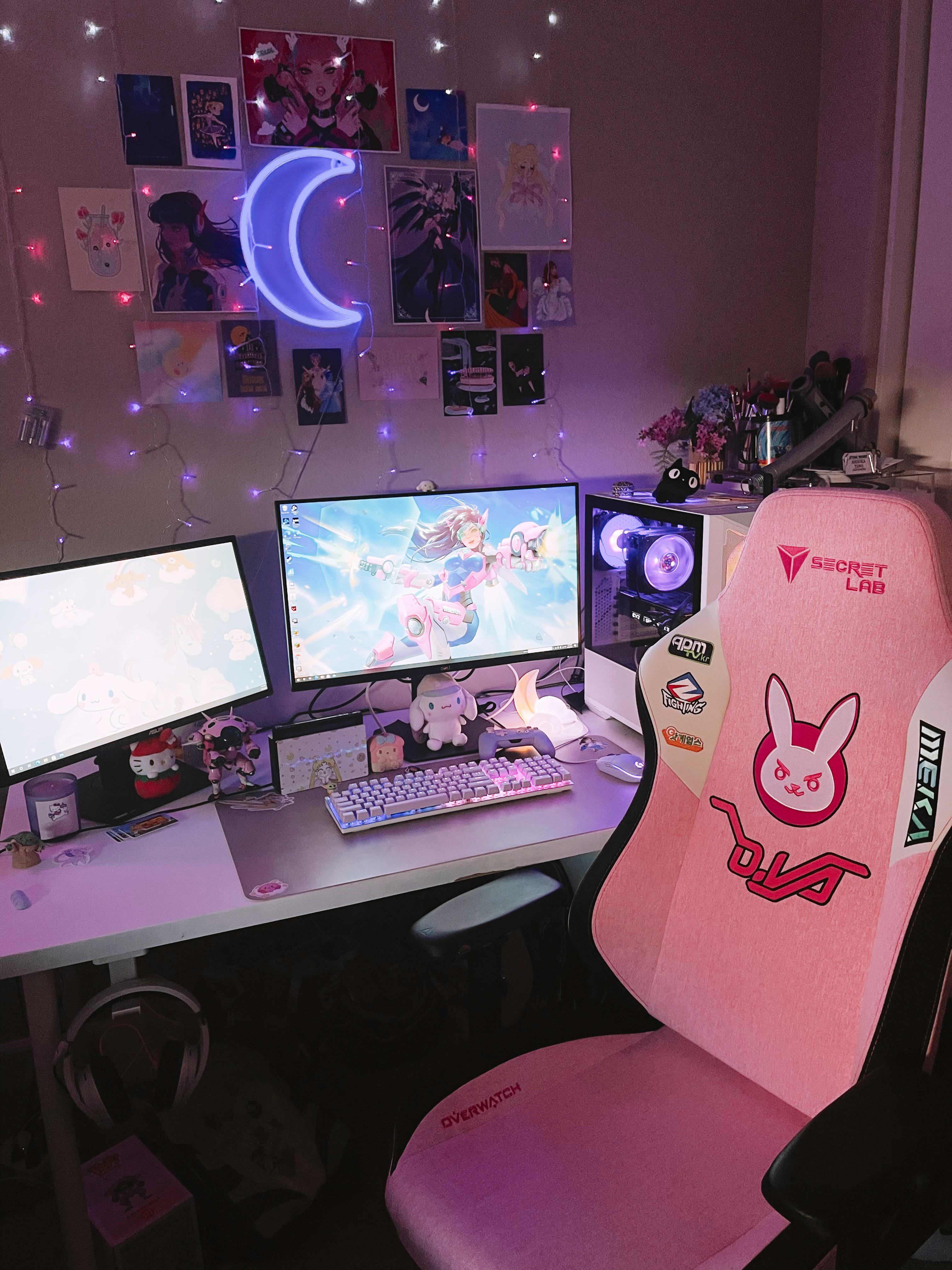 my D.VA chair from Secretlab has arrived! First PC setup is finally